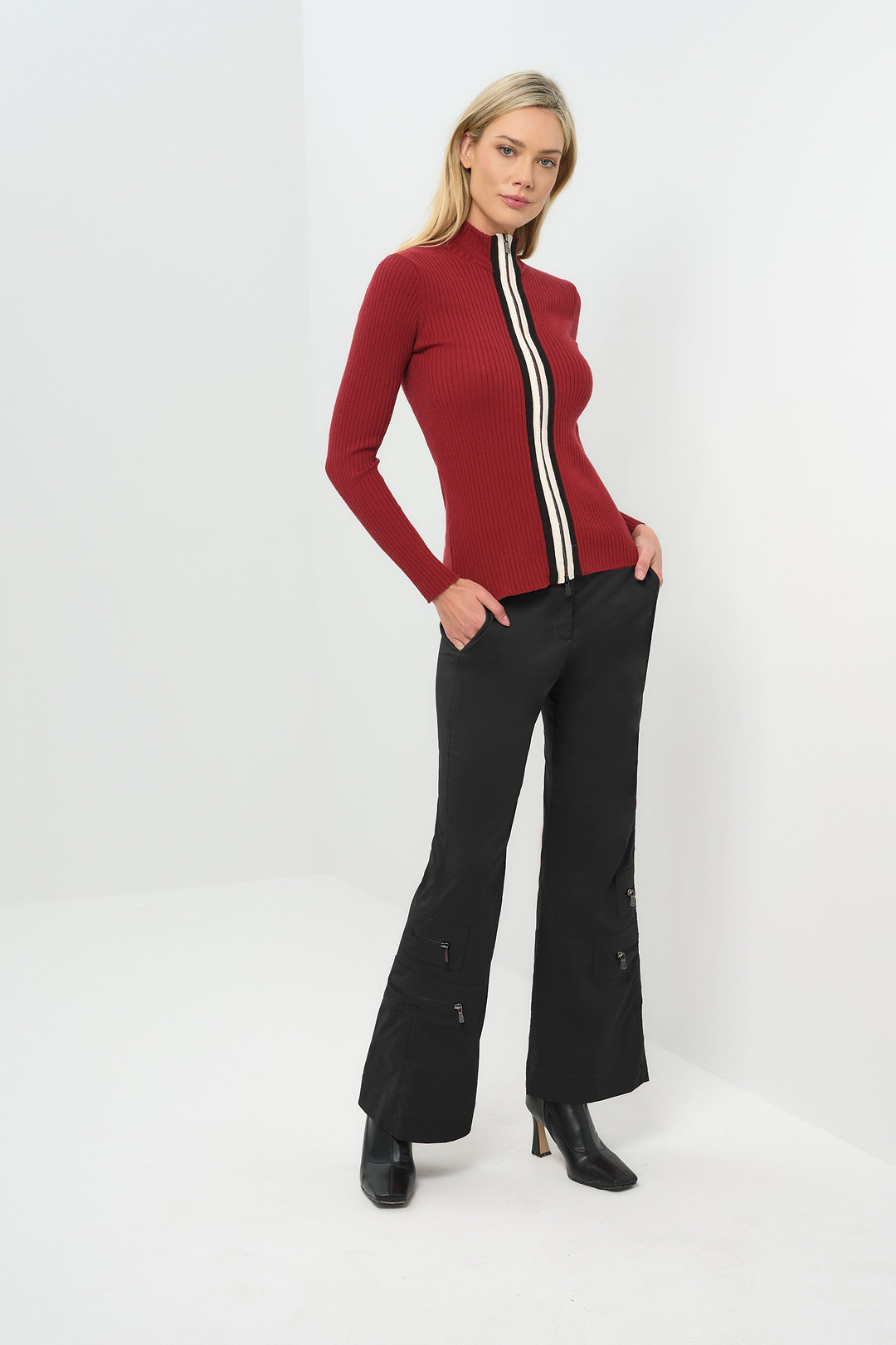 トップス  Onyx Carmine red S Charlize Sweater Top in Crimson – Anatomie
