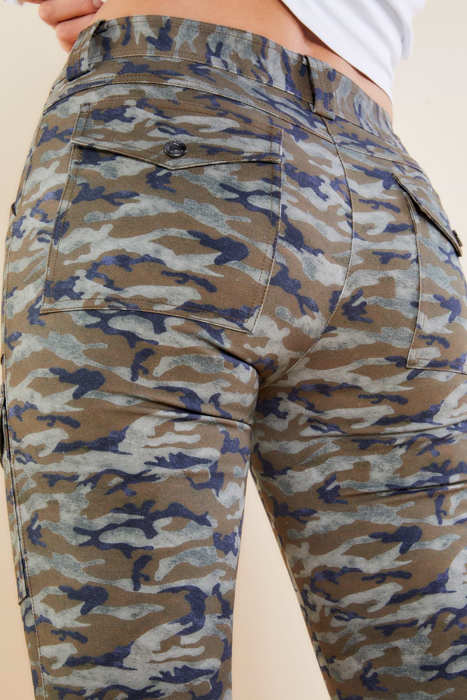 CAMOUFLAGE 2040||