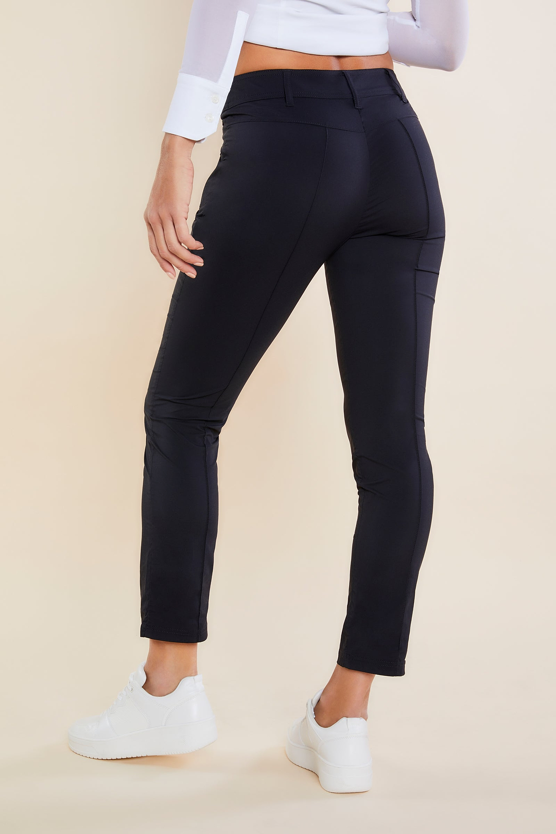 Curvy Zippered Pants | Golf Apparel | Anatomie