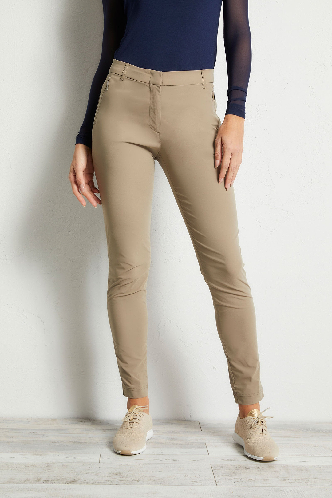 Curvy Straight Leg Pants | Golf Apparel | Anatomie