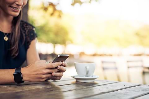 Rester sobre pendant un voyage solo féminin