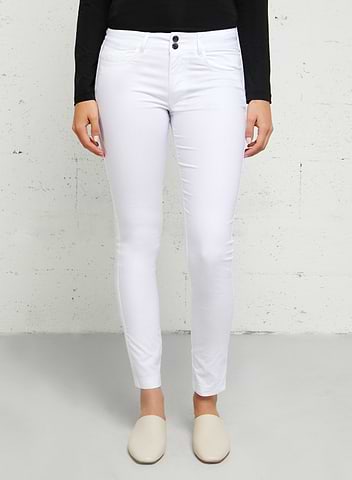 Traje de crucero El pantalón vaquero ajustado Luisa