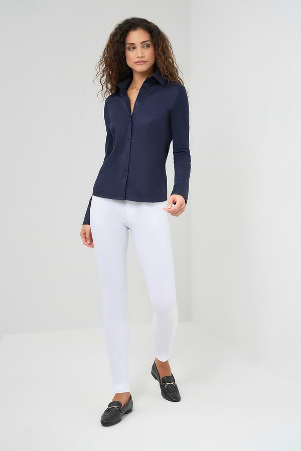 Navy ||