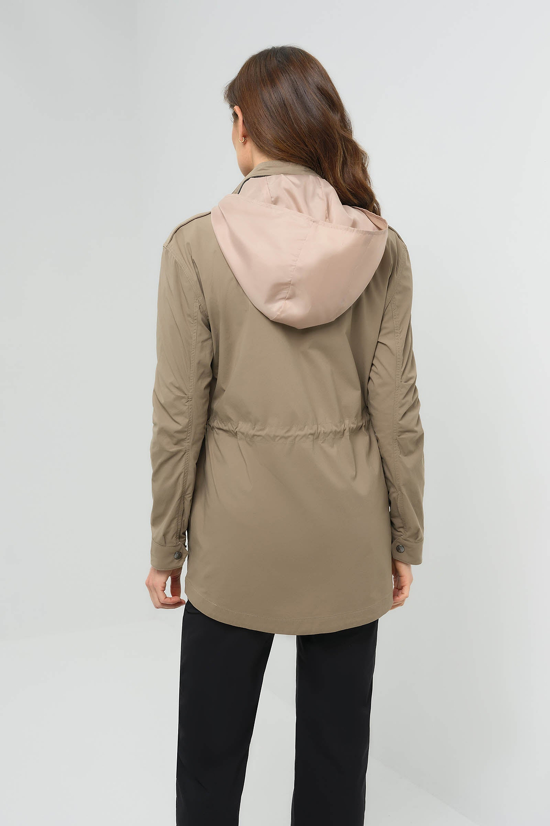 Chaqueta ligera utilitaria con capucha Courtney