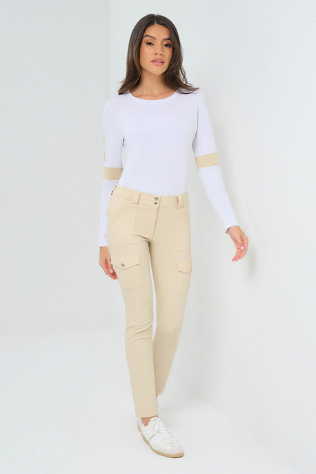 Pantalón cargo ajustado Kate en color piedra