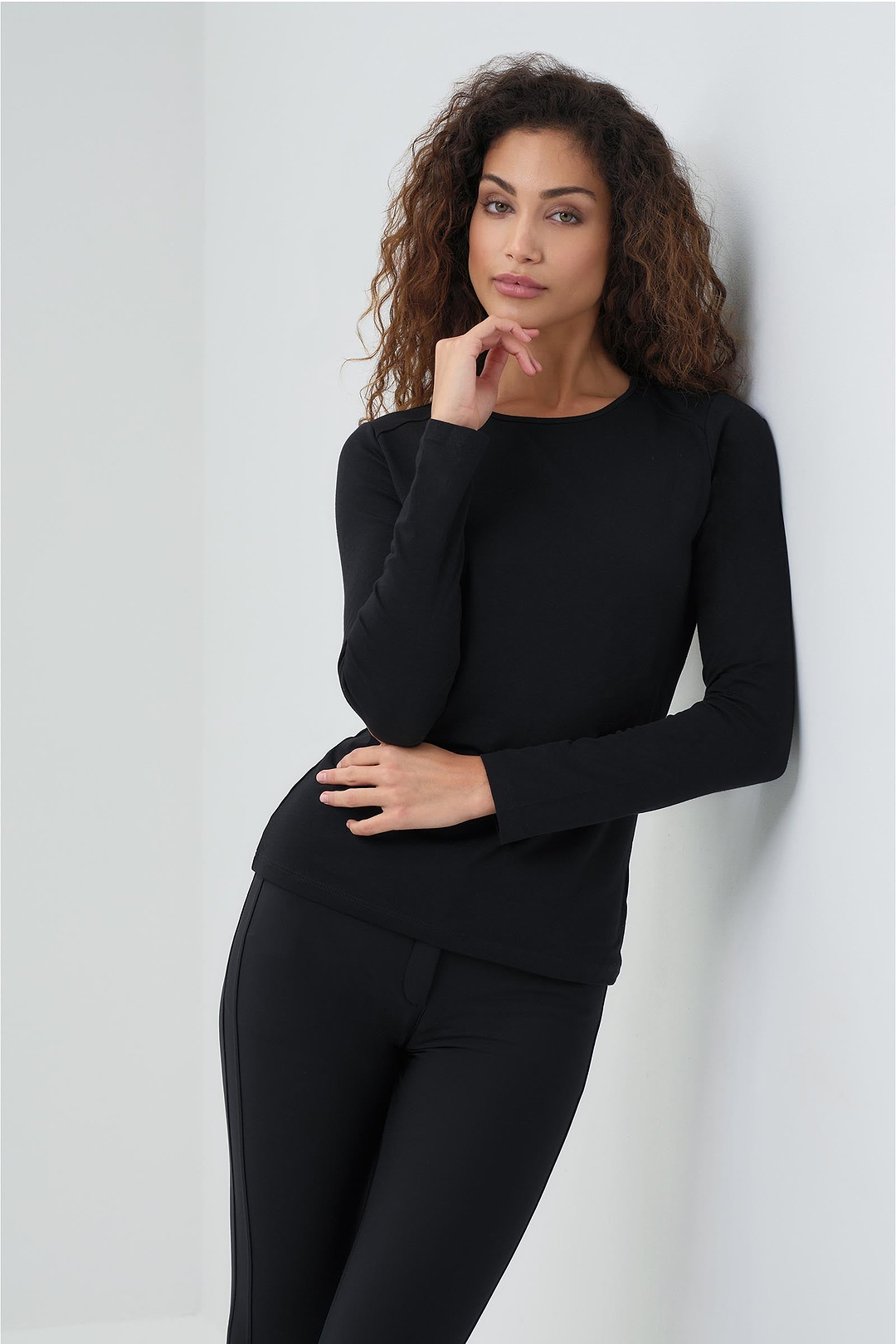 Black ||