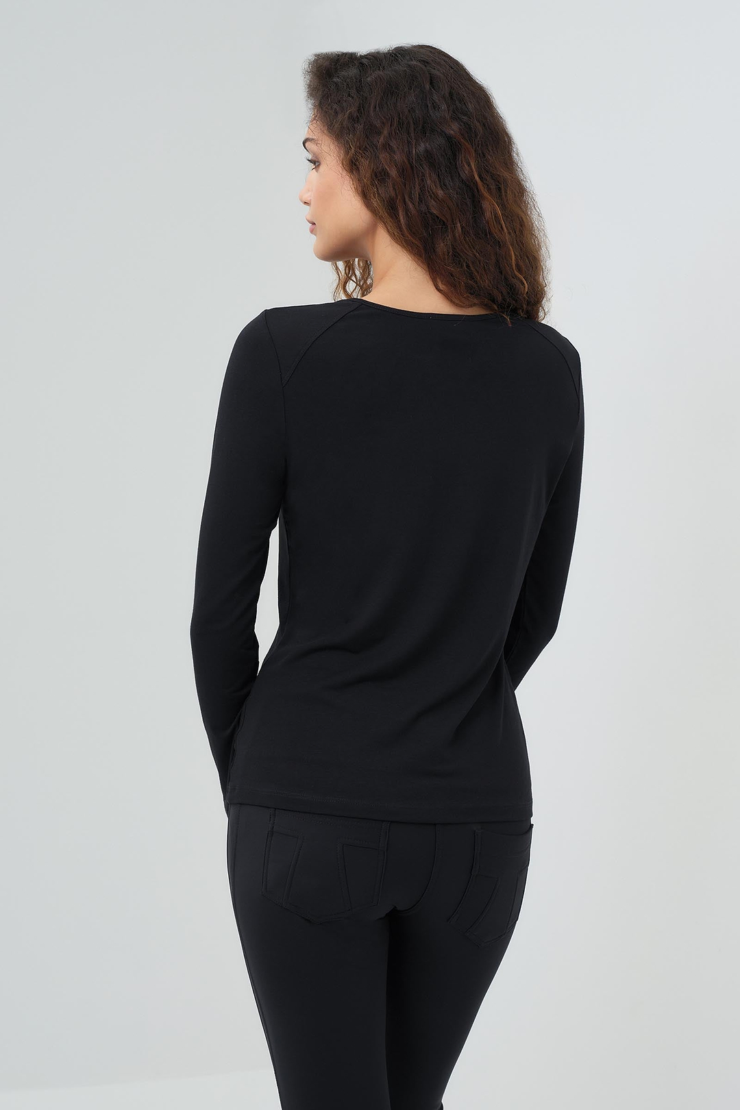 Black ||