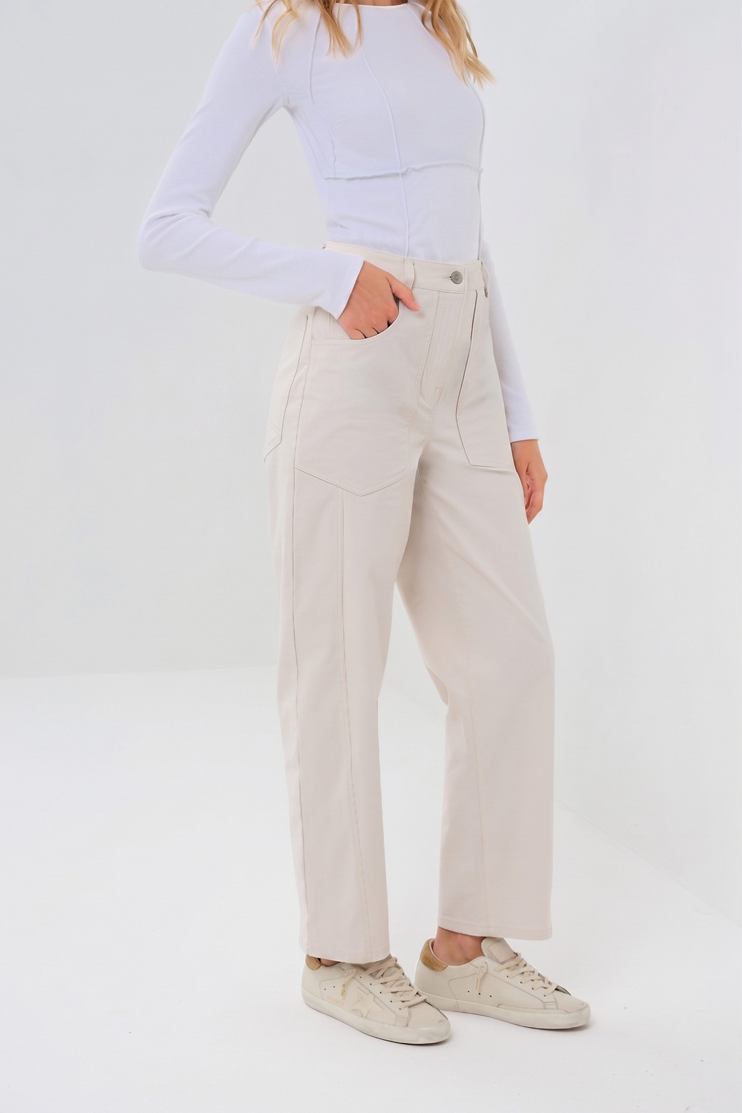 Liv Relaxed Light Barrel Leg Pant in Stone