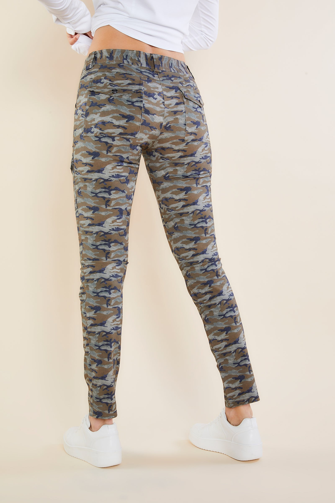 CAMOUFLAGE 2040||