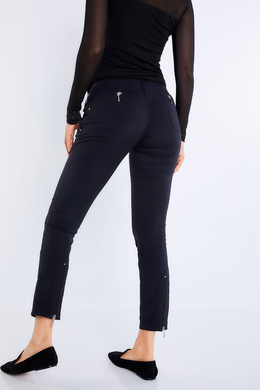 Black||