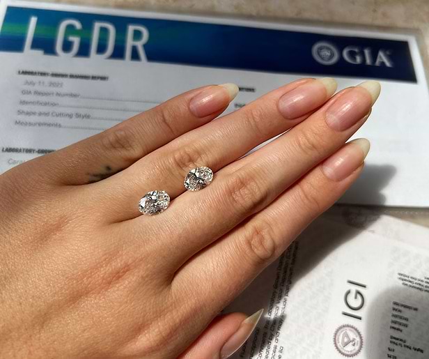 IGI and GIA graded diamonds on hand with their certificates