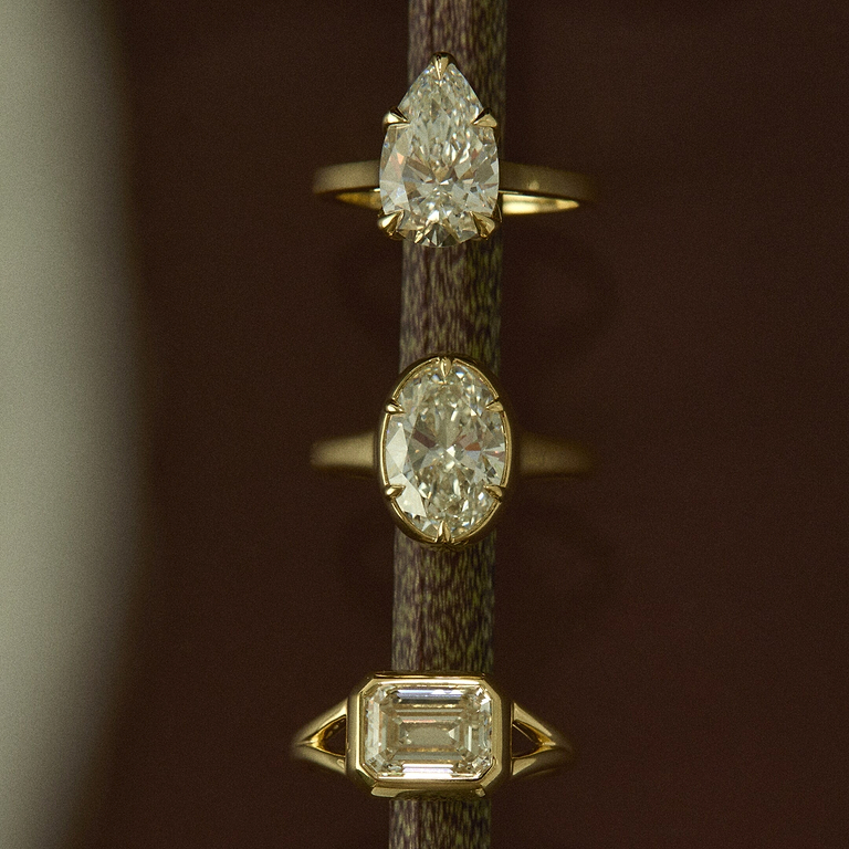 Oval Cut 3.23ct Button Back Ring