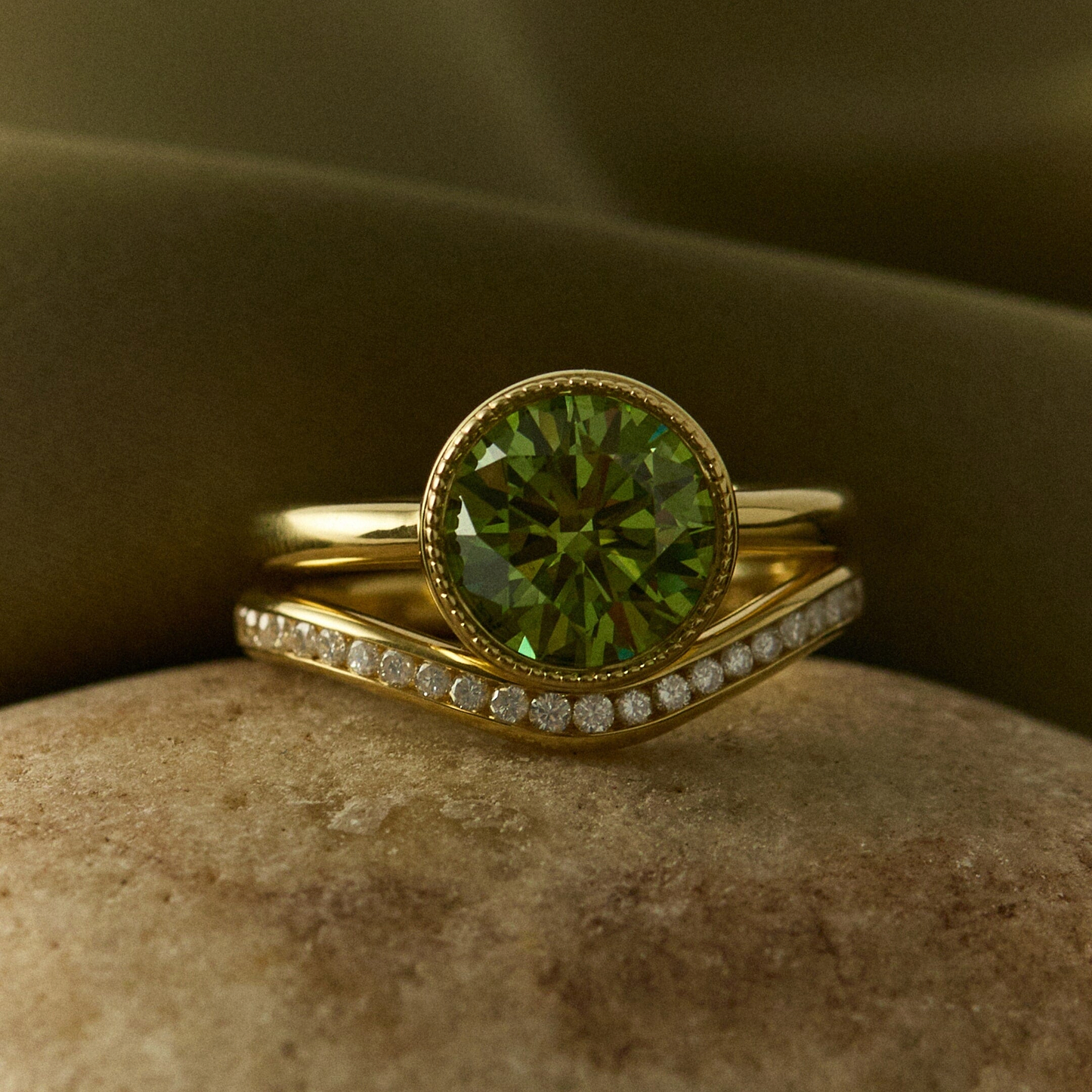 Green Round Cut 2.54ct Low Bezel Milgrain Ring