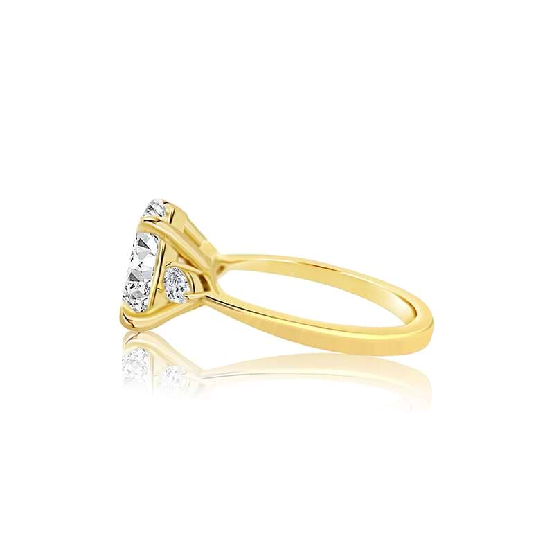 Oval 2.13ct F VS1 IGI Lab Diamond 3 Stone Ring