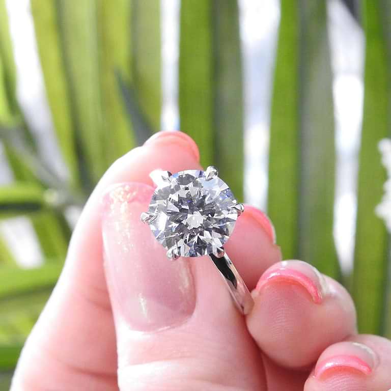SOLD Round 3.20ct E VS2 IGI Lab Diamond Platinum Solitaire