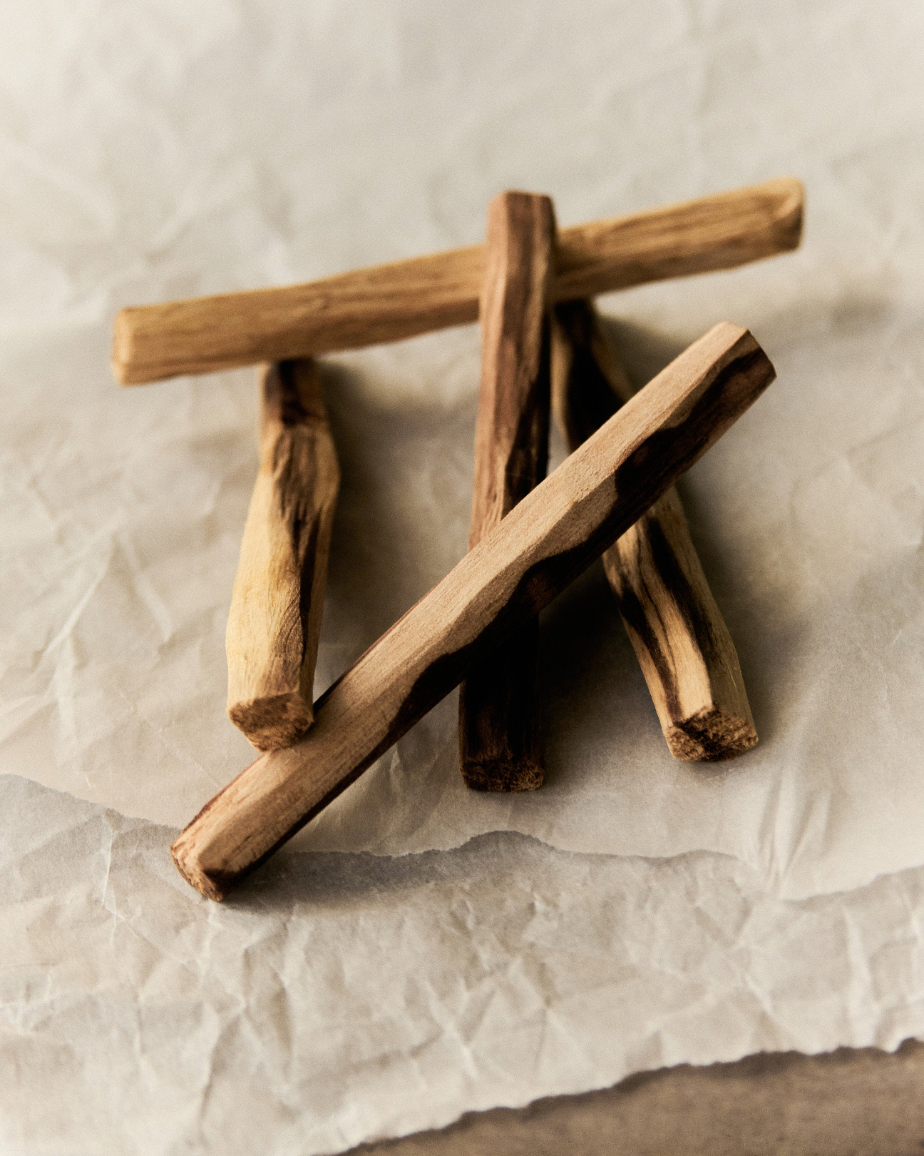 Middle note: Sandalwood