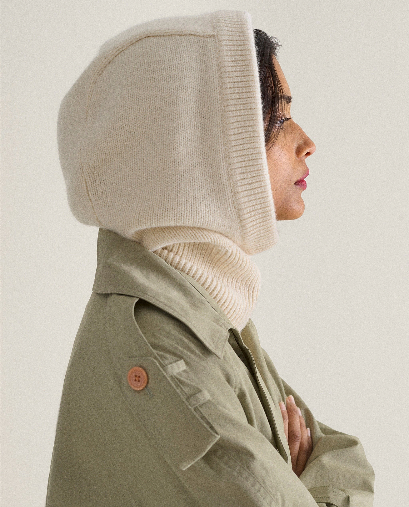 Doubles as hood or snood