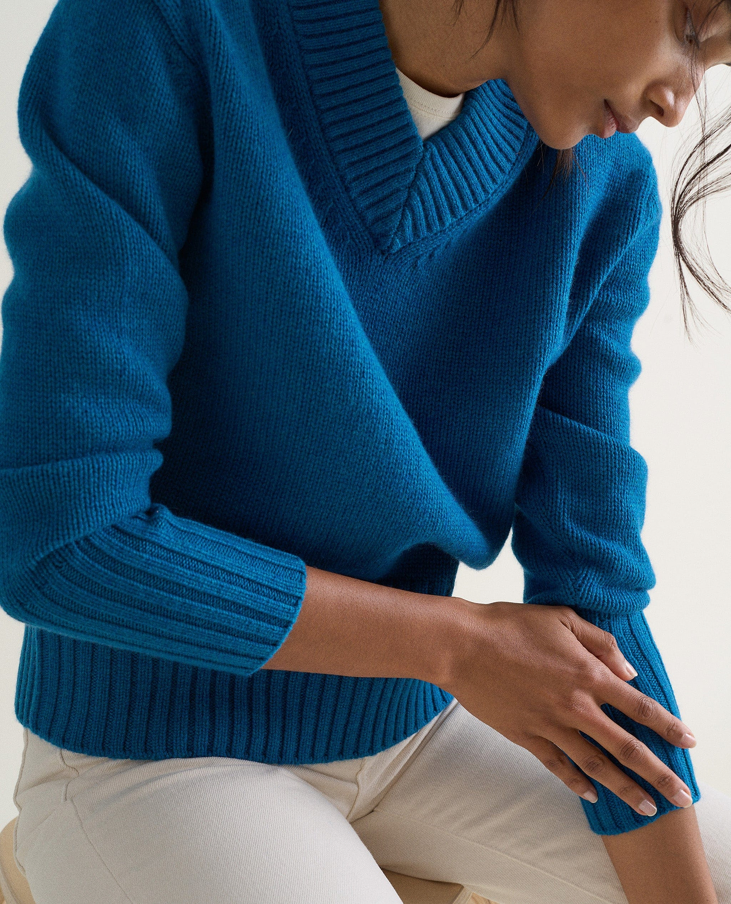 Women's Cashmere Merino V Neck Jumper - Viridian Blue