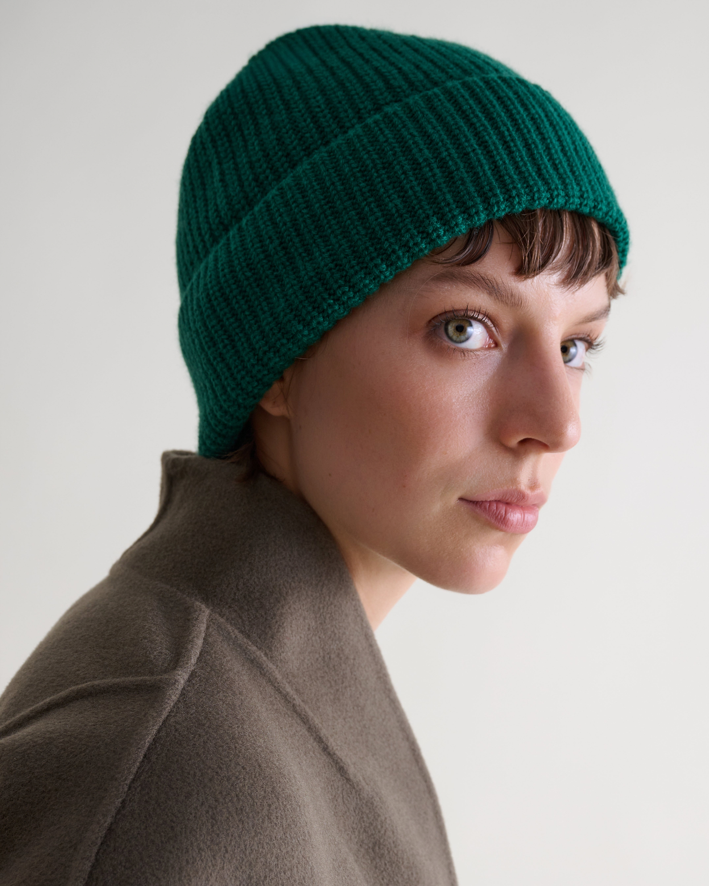 Men's Cashmere Merino Ribbed Knit Beanie - Malachite