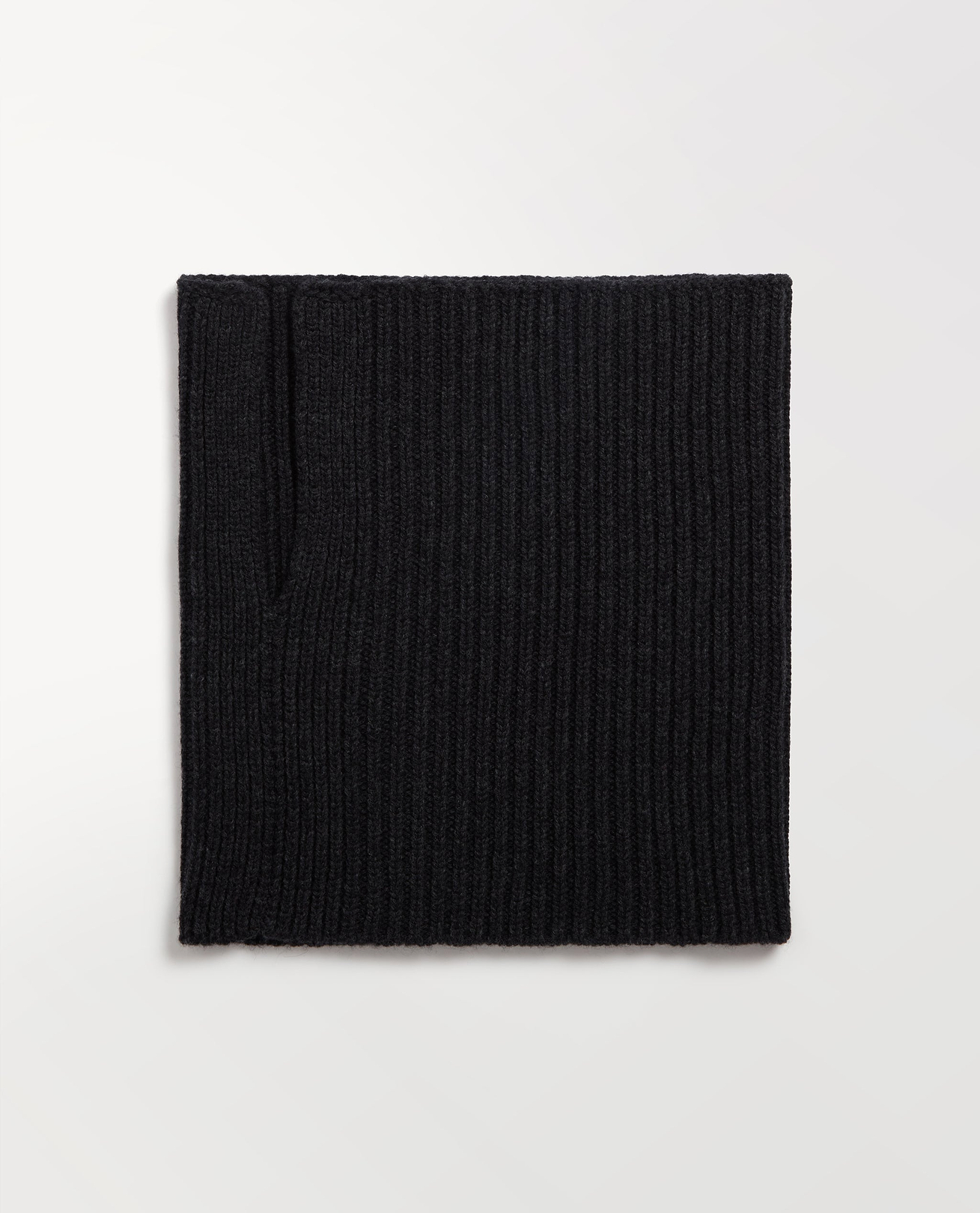 Soft insulating handfeel