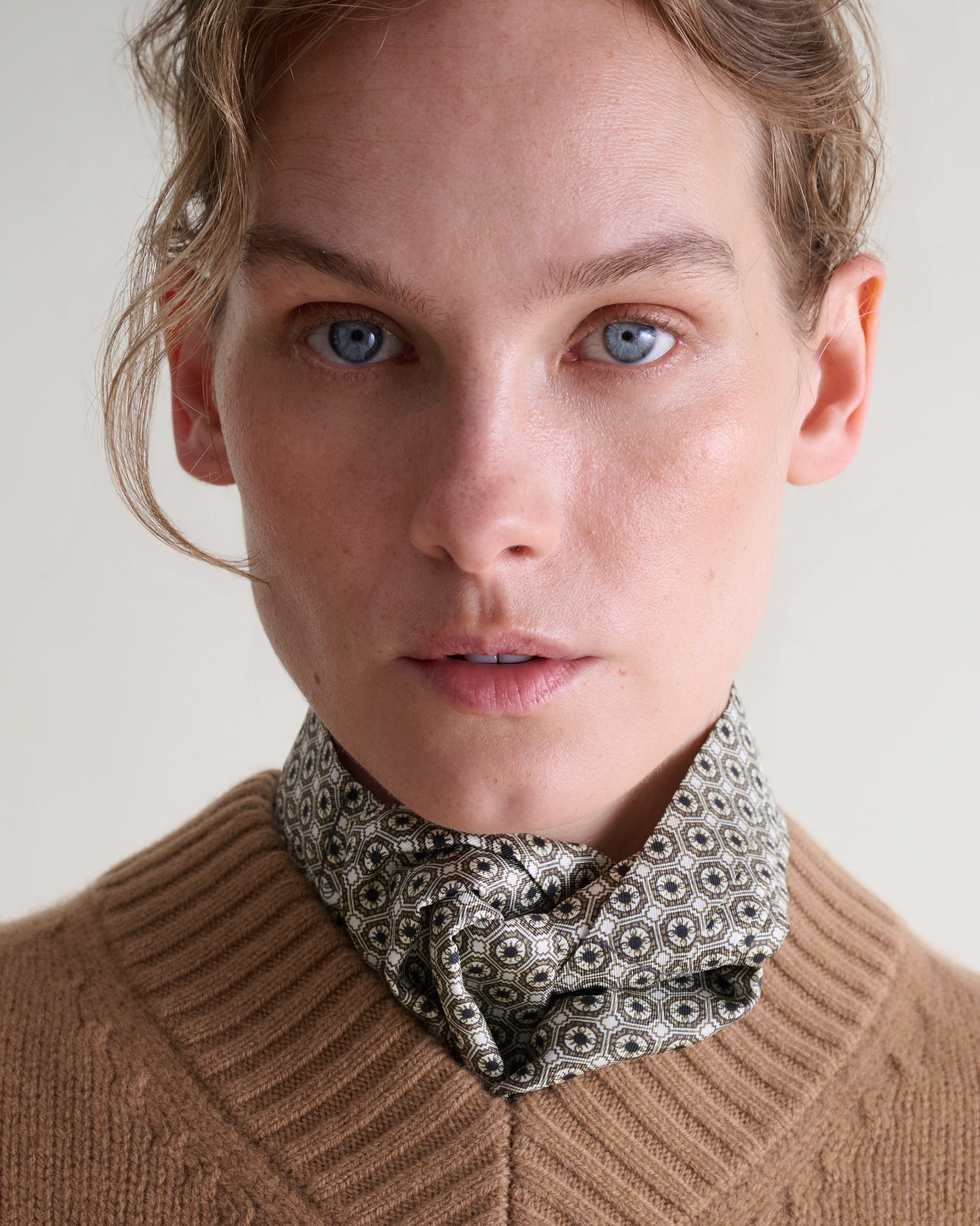 Silk Printed Cravat - Bone/Black