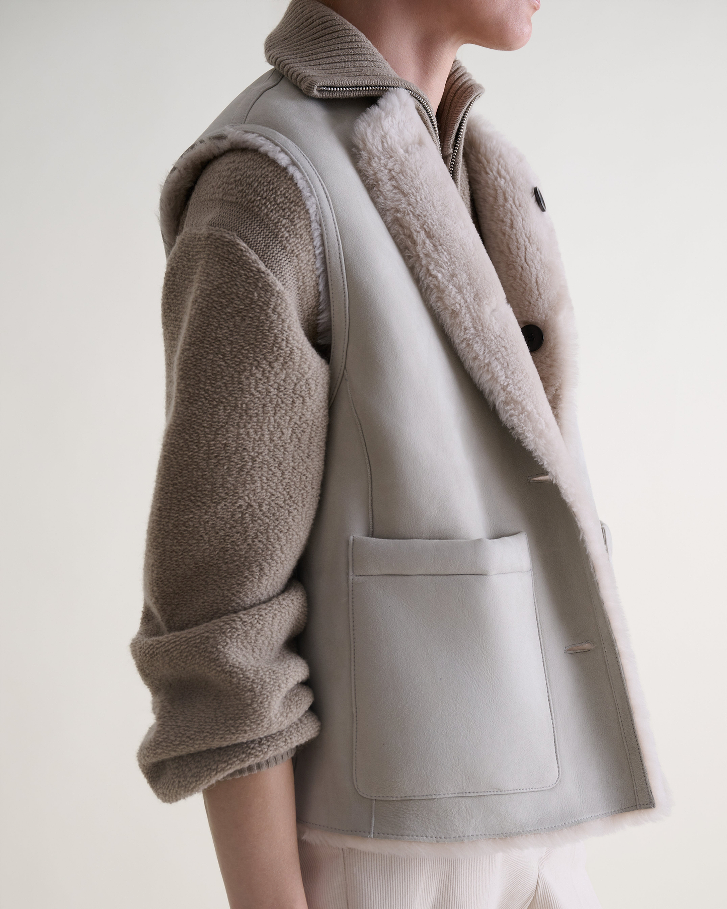 Women's Reversible Shearling Buttoned Gilet - Bone