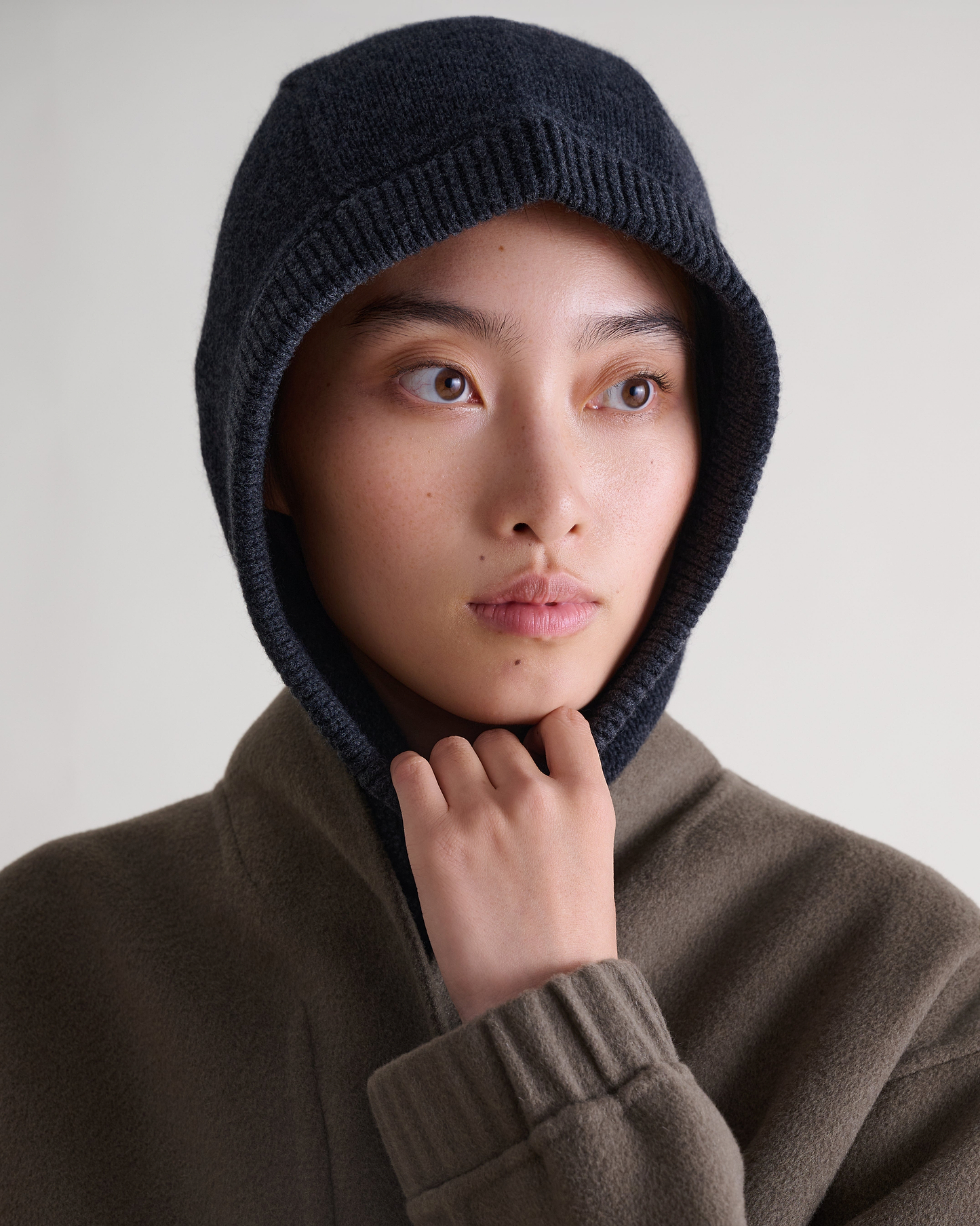 Women's Cashmere Merino Knitted Hood - Charcoal