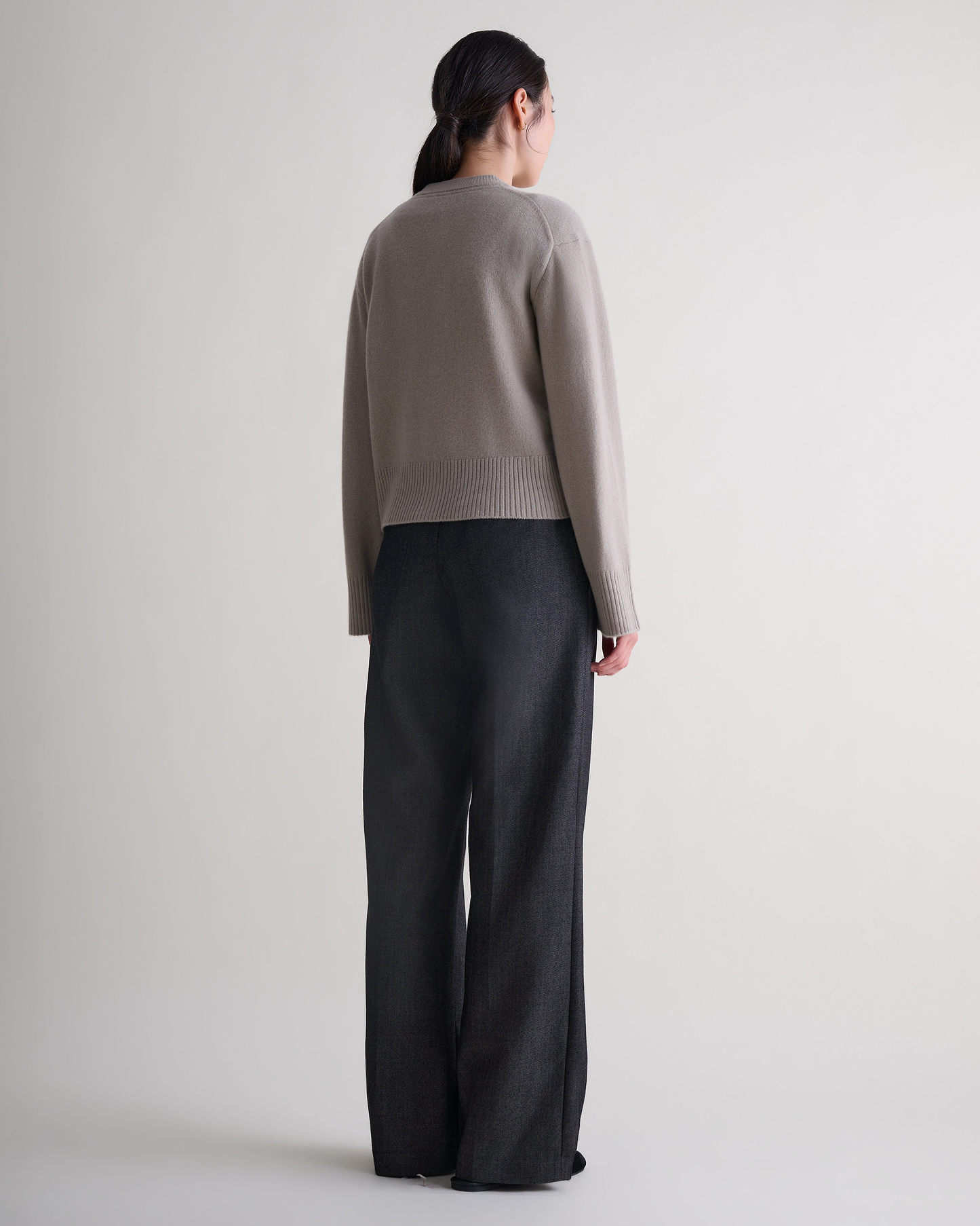 Women's Wool Crew Neck Cardigan - Putty