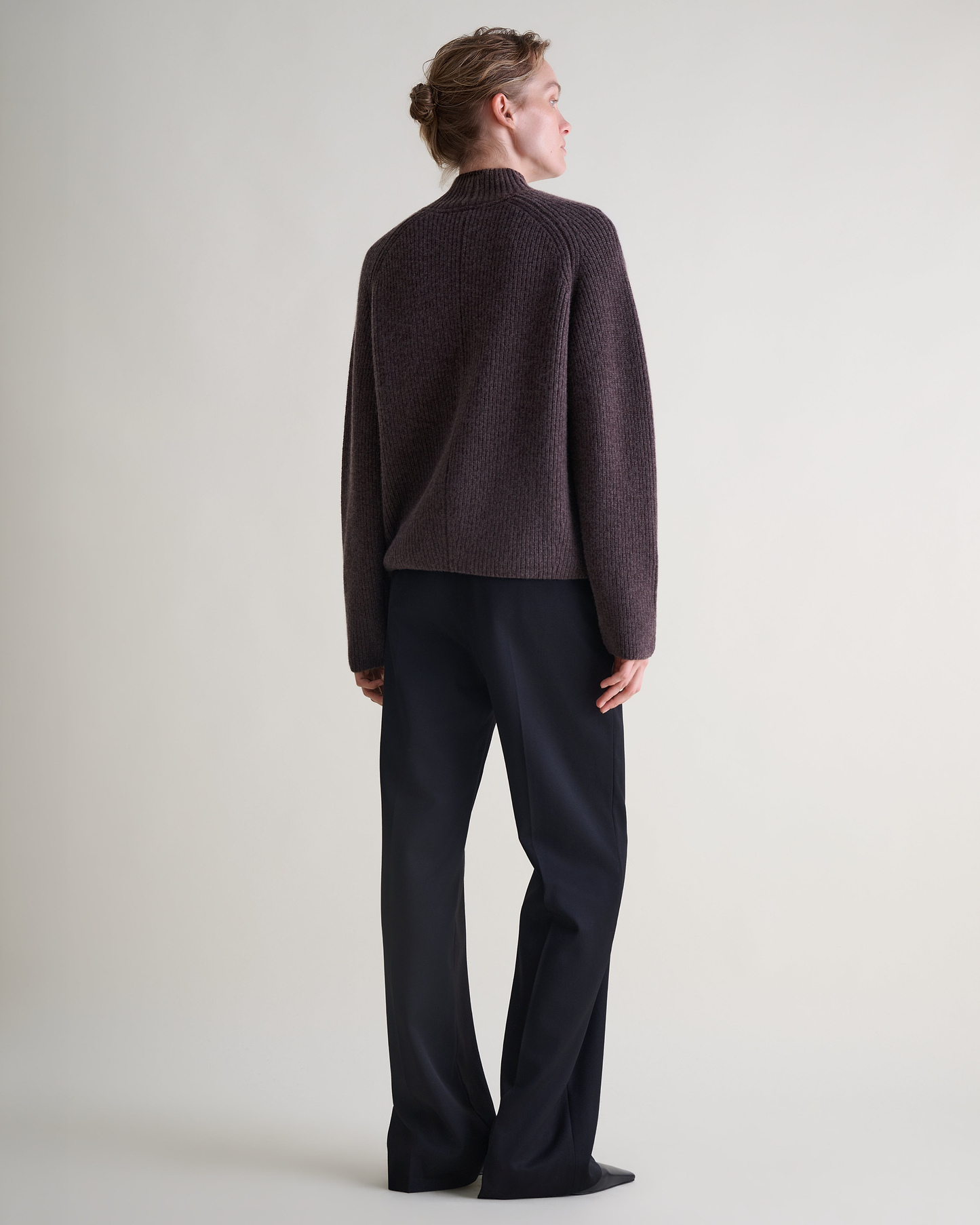 Women's Cashmere Merino Ribbed High Neck Jumper - Chocolate