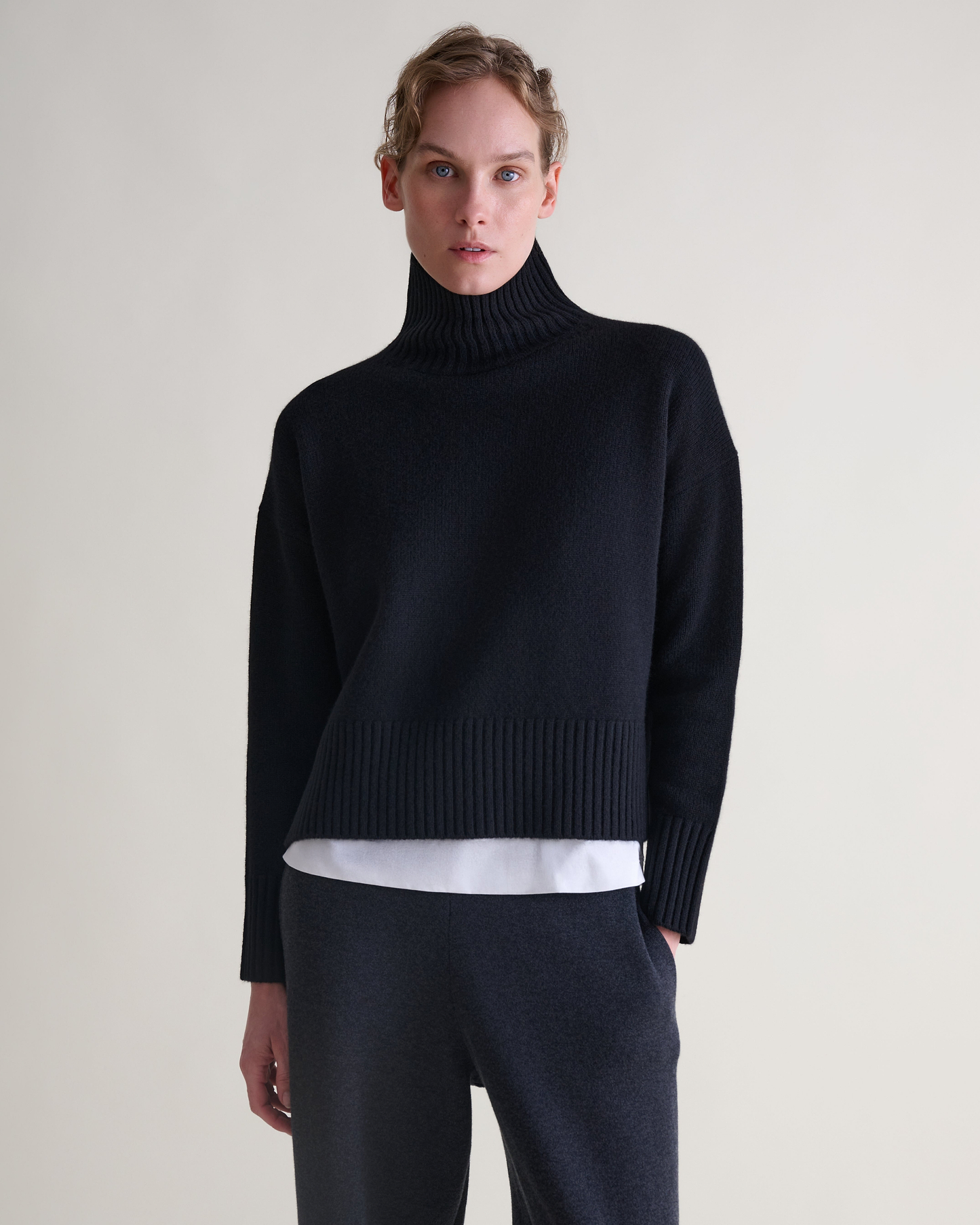 Women's Wool High Neck Jumper - Black