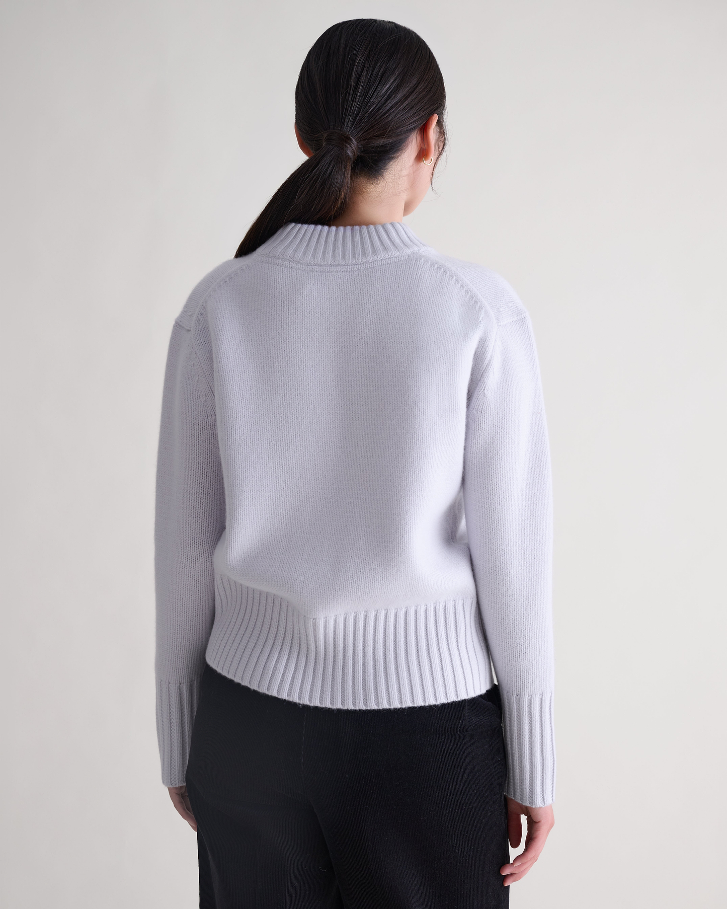 Women's Wool V-neck Jumper - Ice Blue