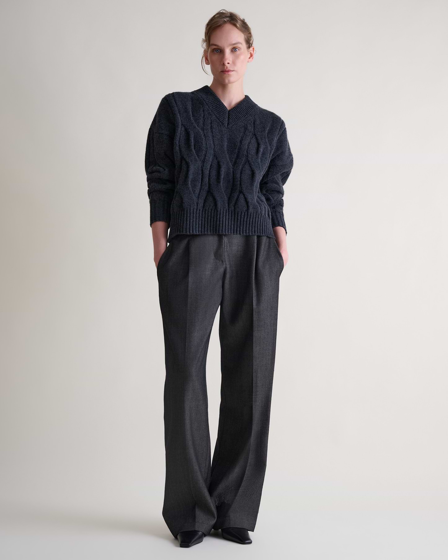 Lambswool Cable Knit V-neck Jumper