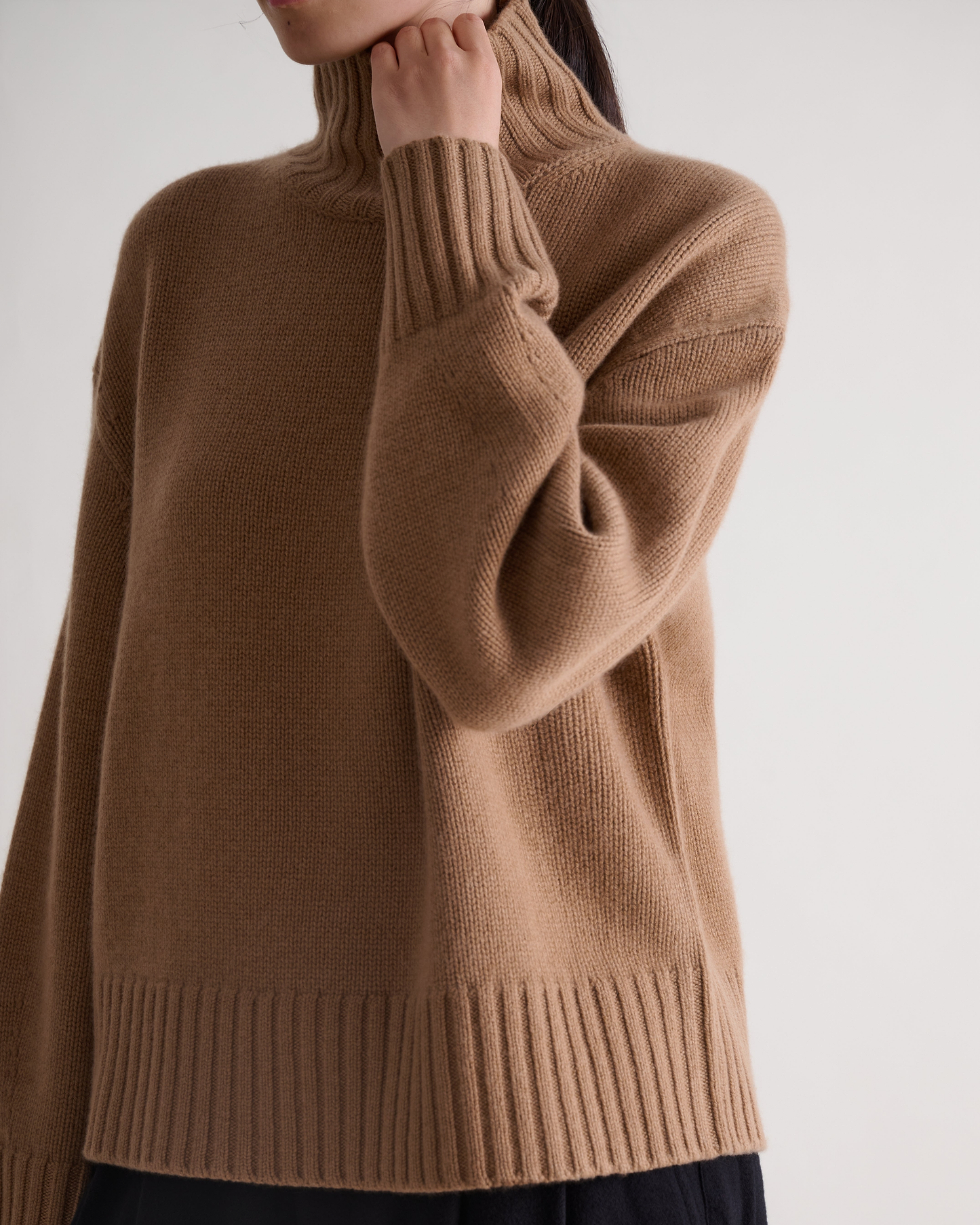 Women's Finest Cashmere High Neck Jumper - Deep Camel