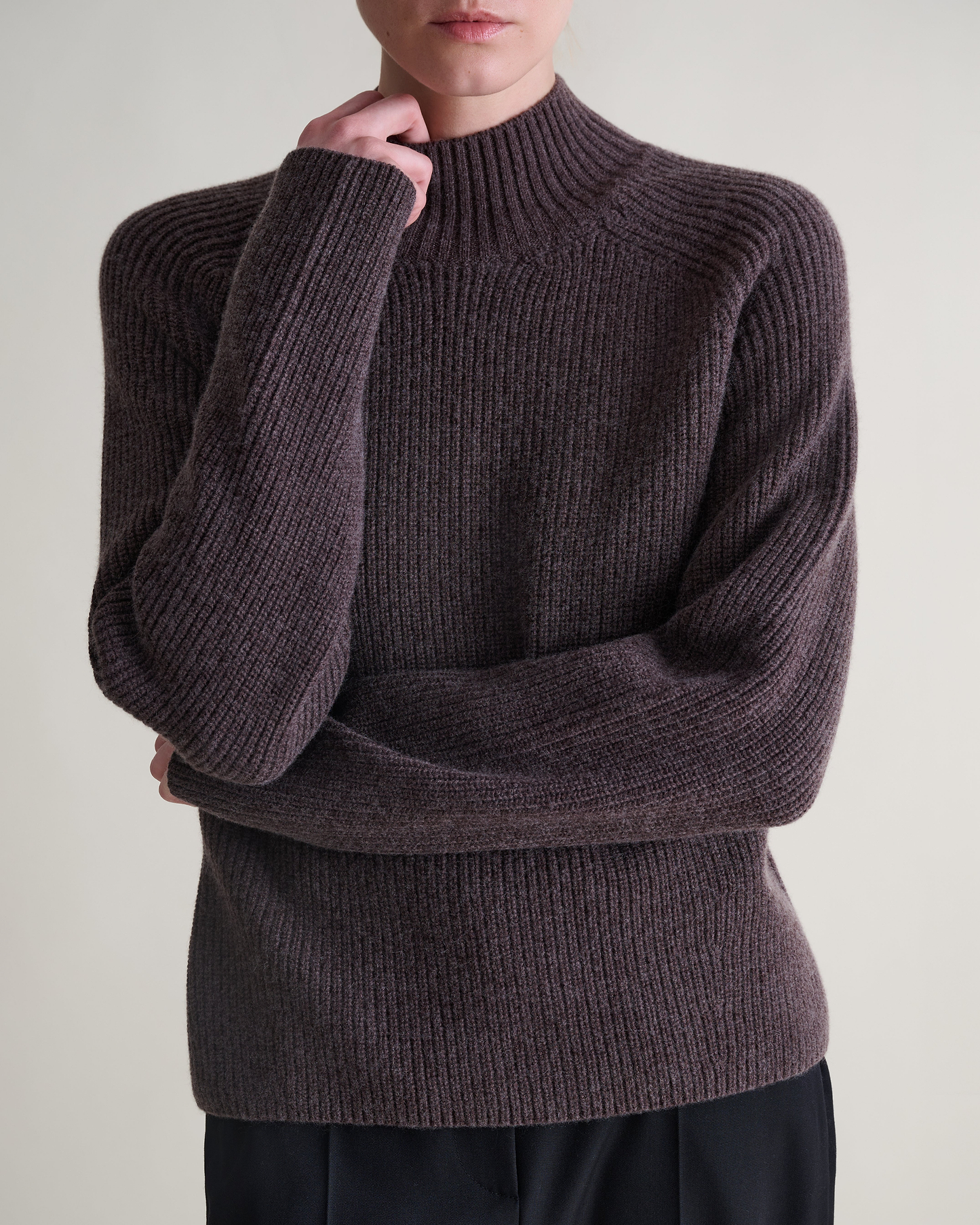 Women's Cashmere Merino Ribbed High Neck Jumper - Chocolate