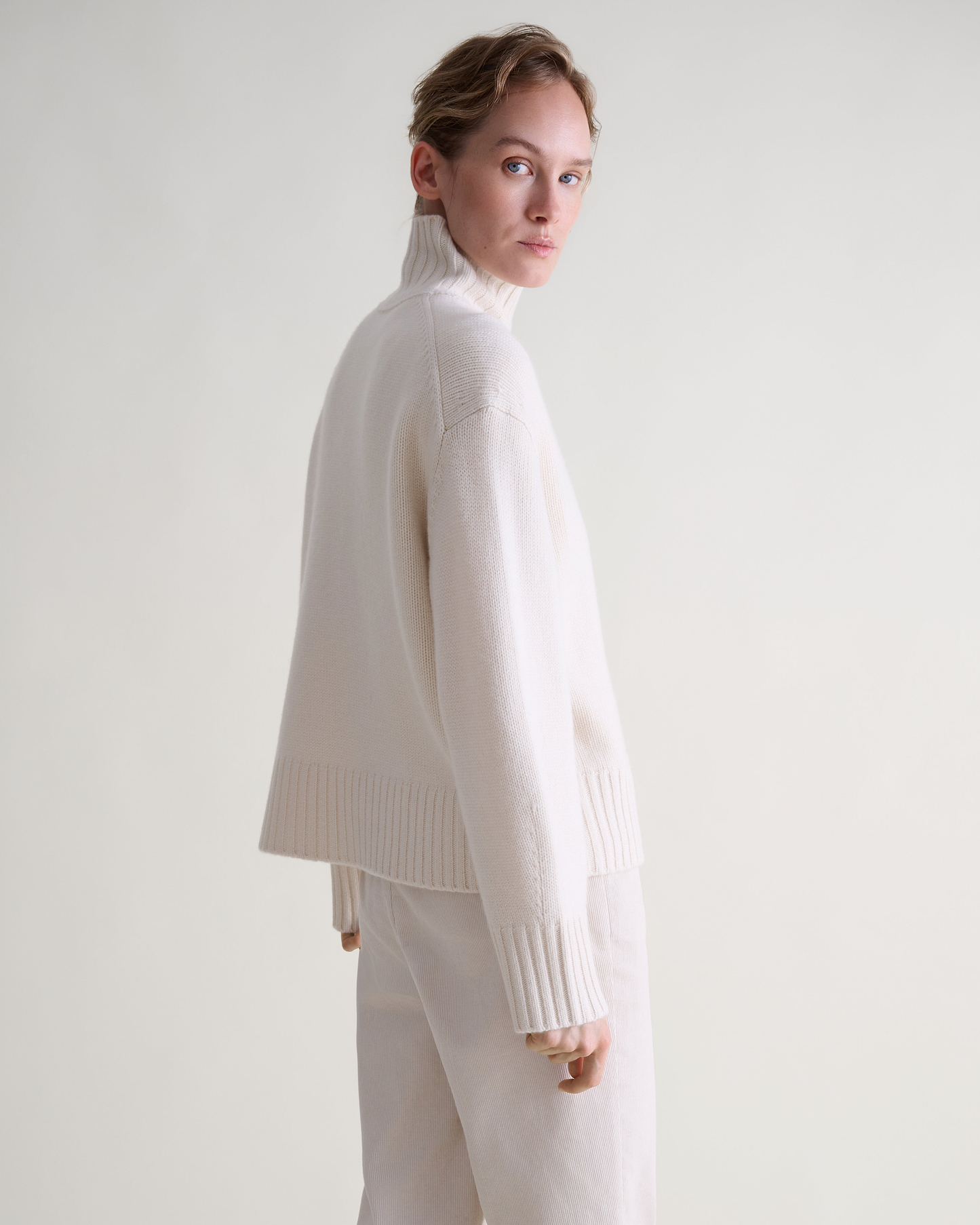 Women's Finest Cashmere High Neck Jumper - Buttermilk