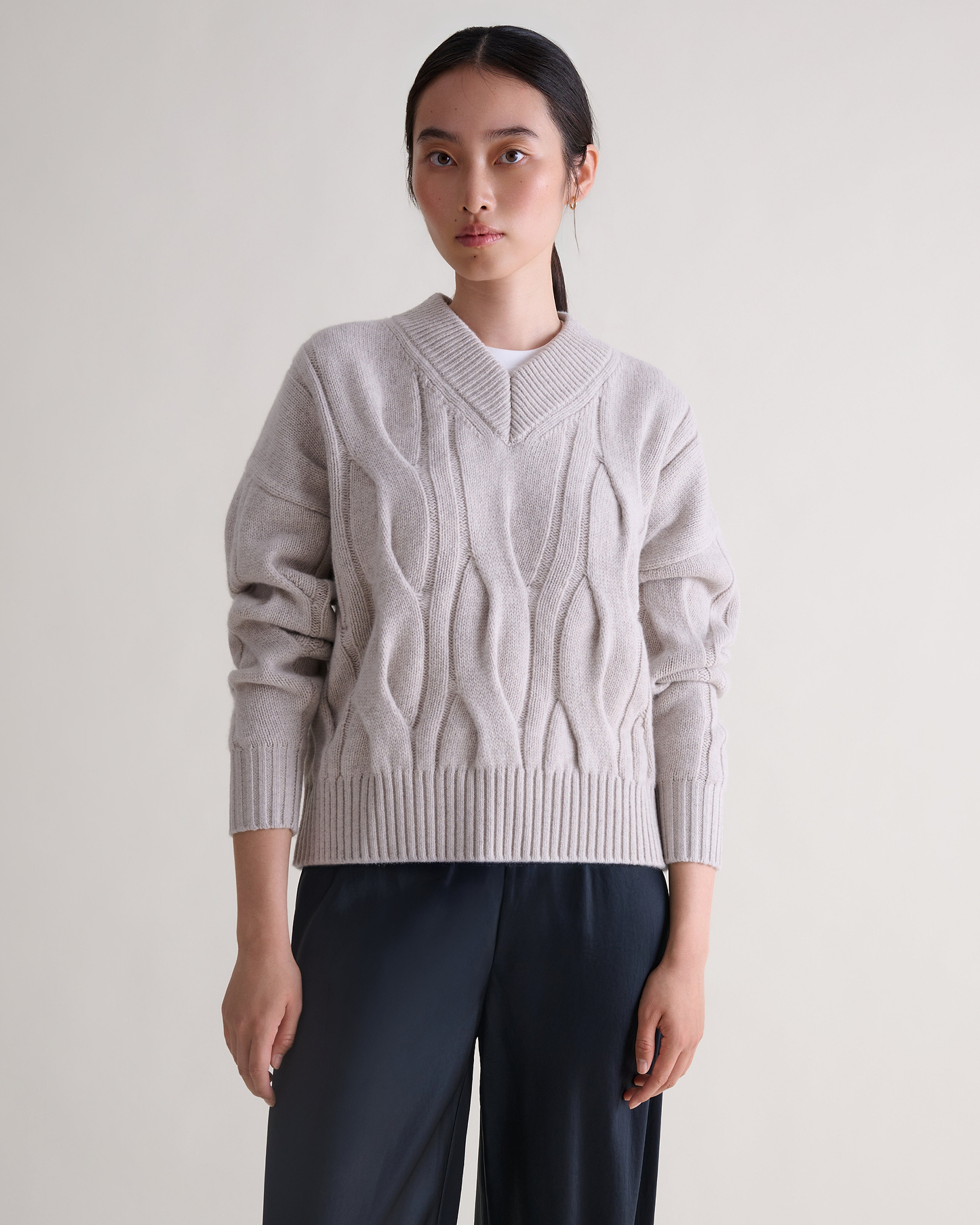 Lambswool Cable Knit V-neck Jumper