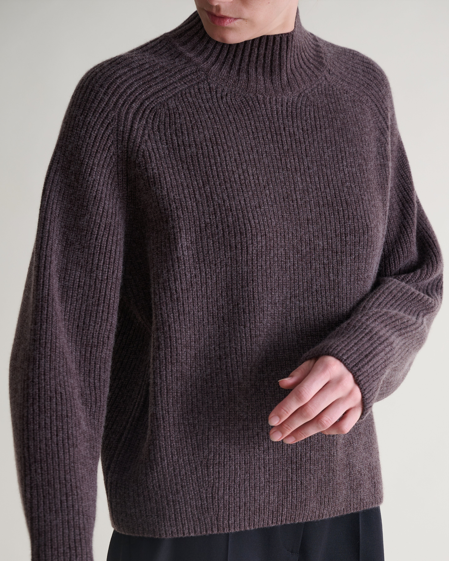 Women's Cashmere Merino Ribbed High Neck Jumper - Chocolate