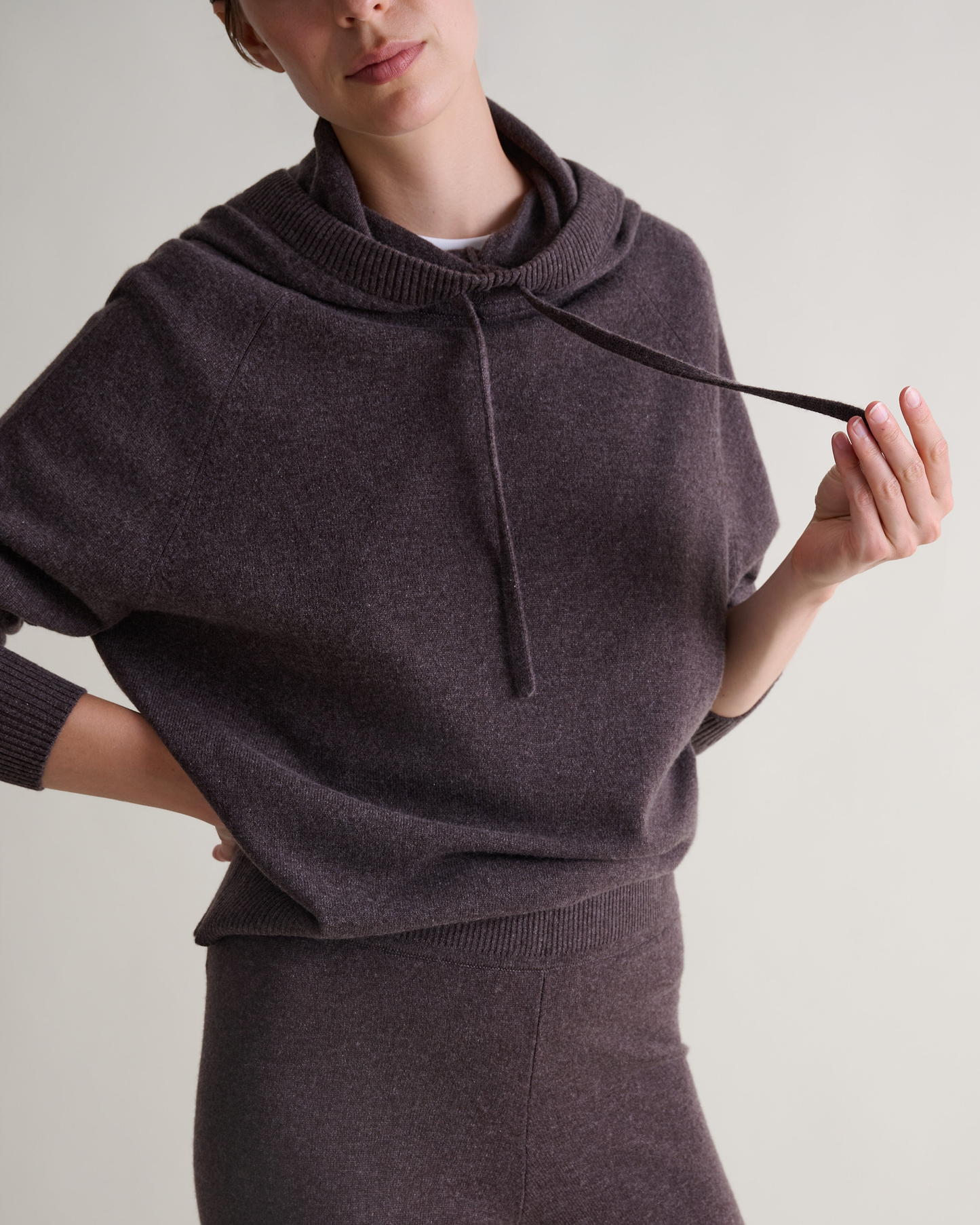 Women's Finest Cashmere Knitted Hoodie - Chocolate