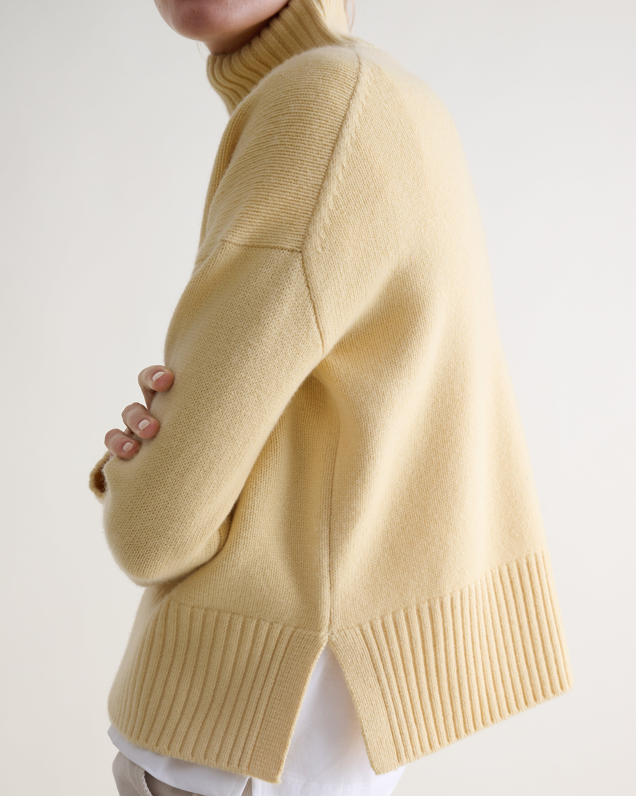 Deep rib hem and cuffs