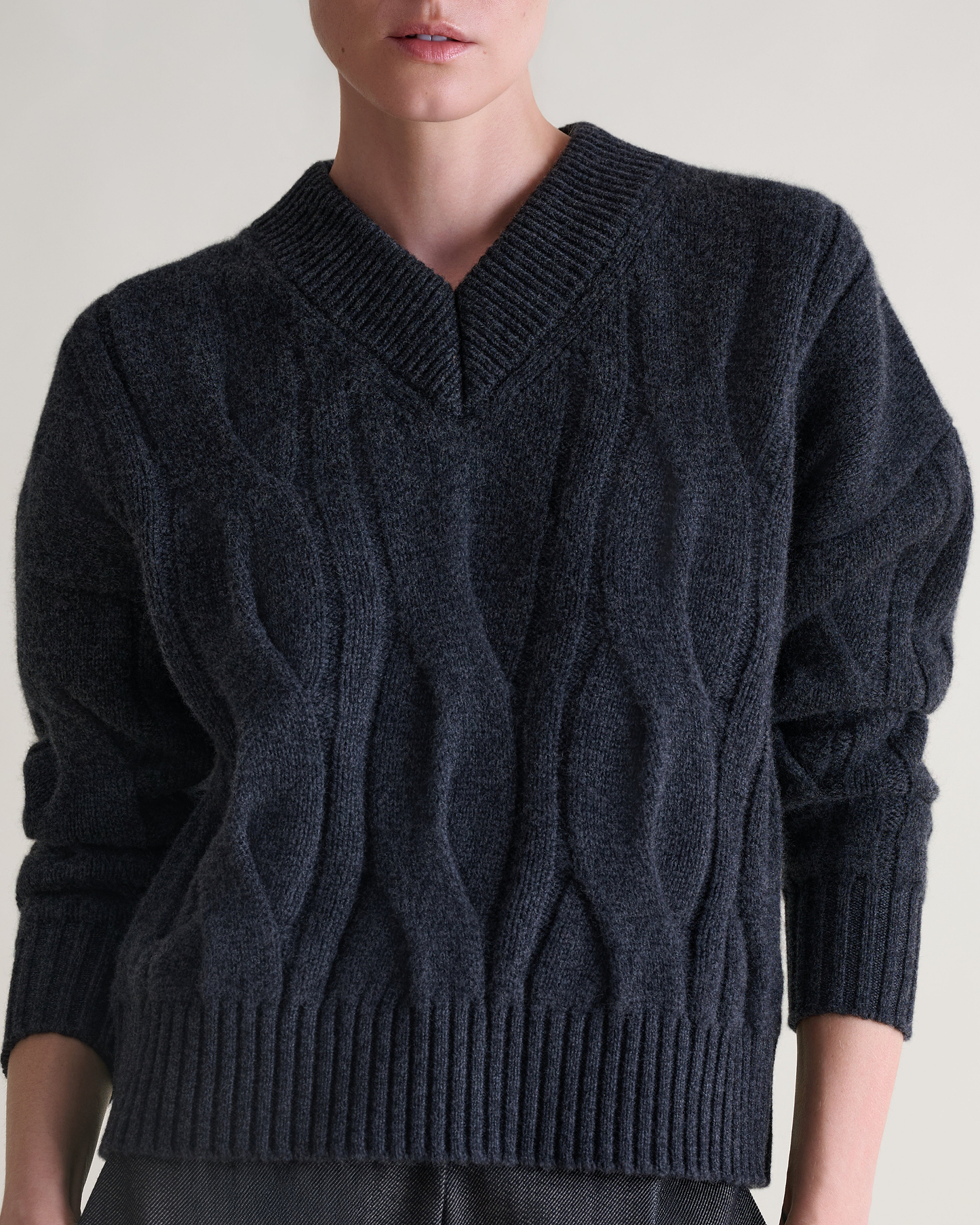 Lambswool Cable Knit V-neck Jumper - Graphite
