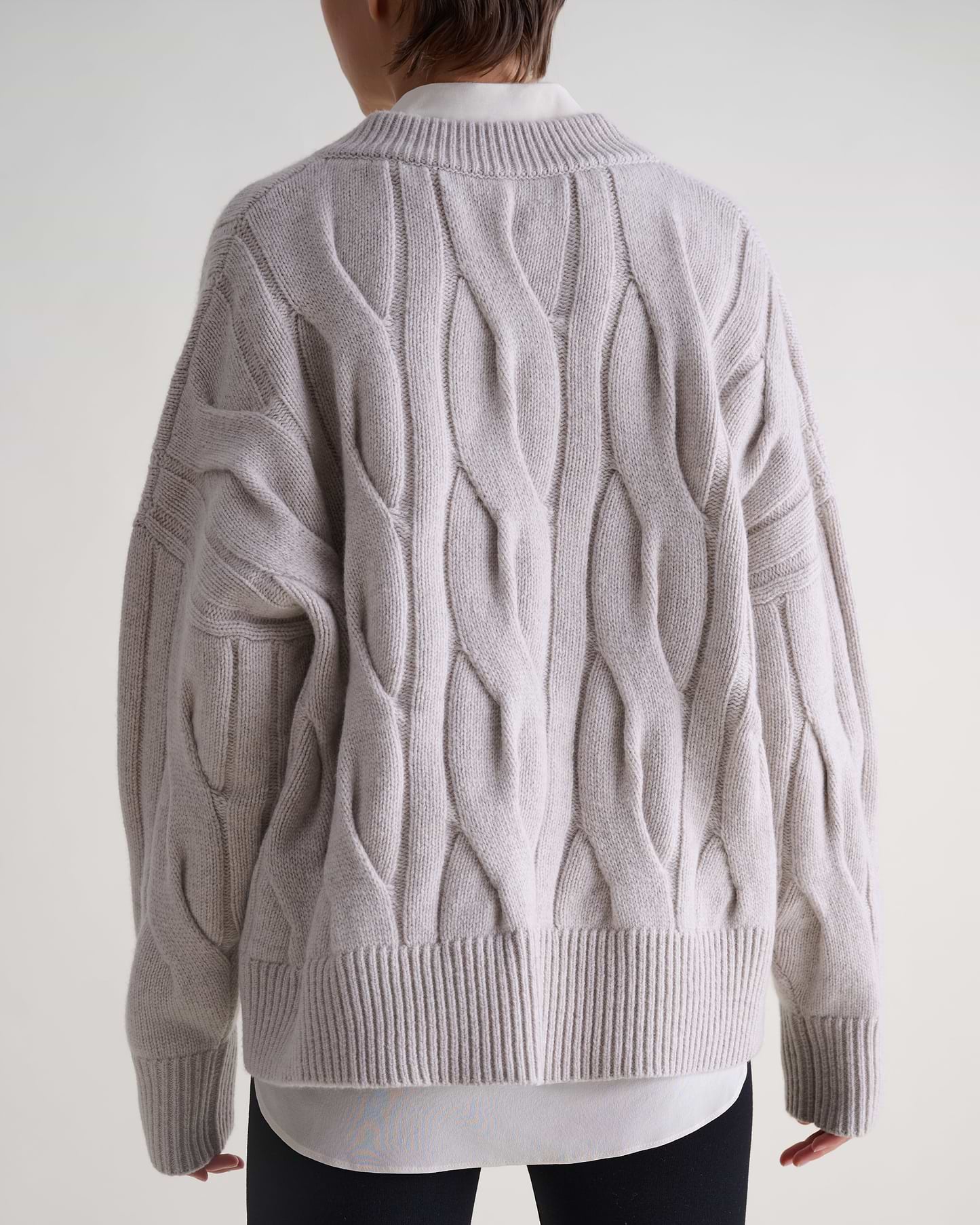 Lambswool Cable Knit V-neck Jumper