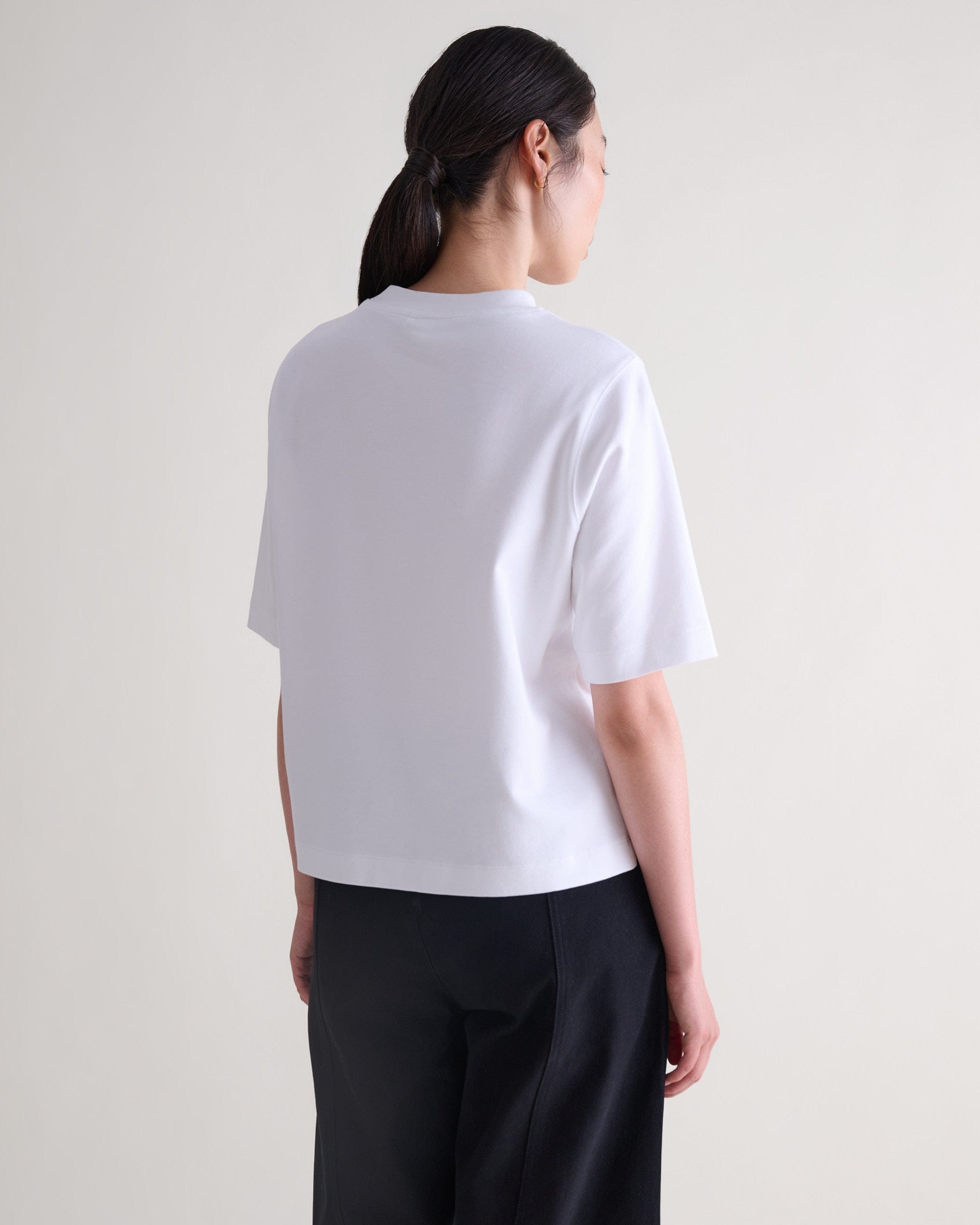colour_White