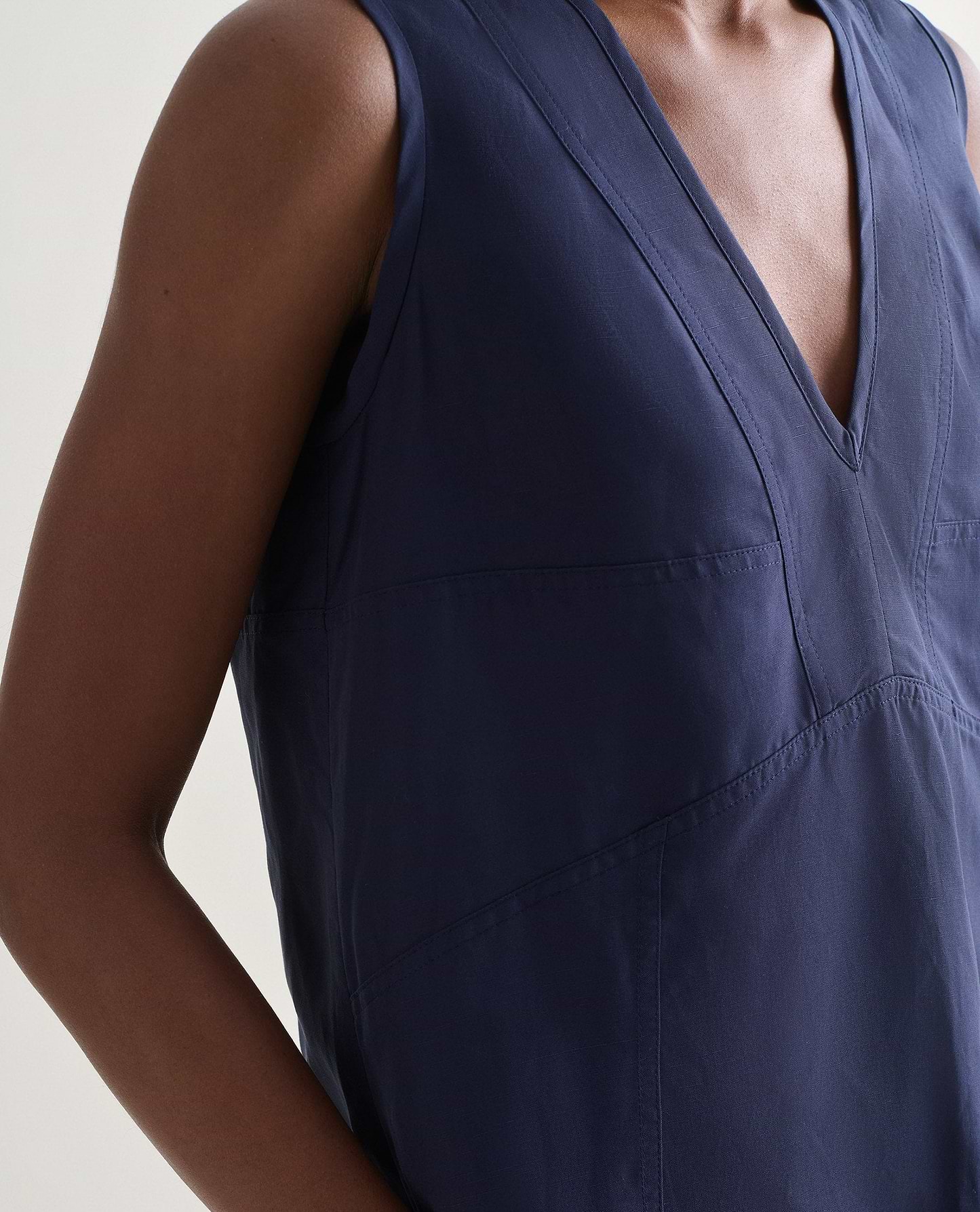Women's Future-Linen V Neck Tunic Top - Navy