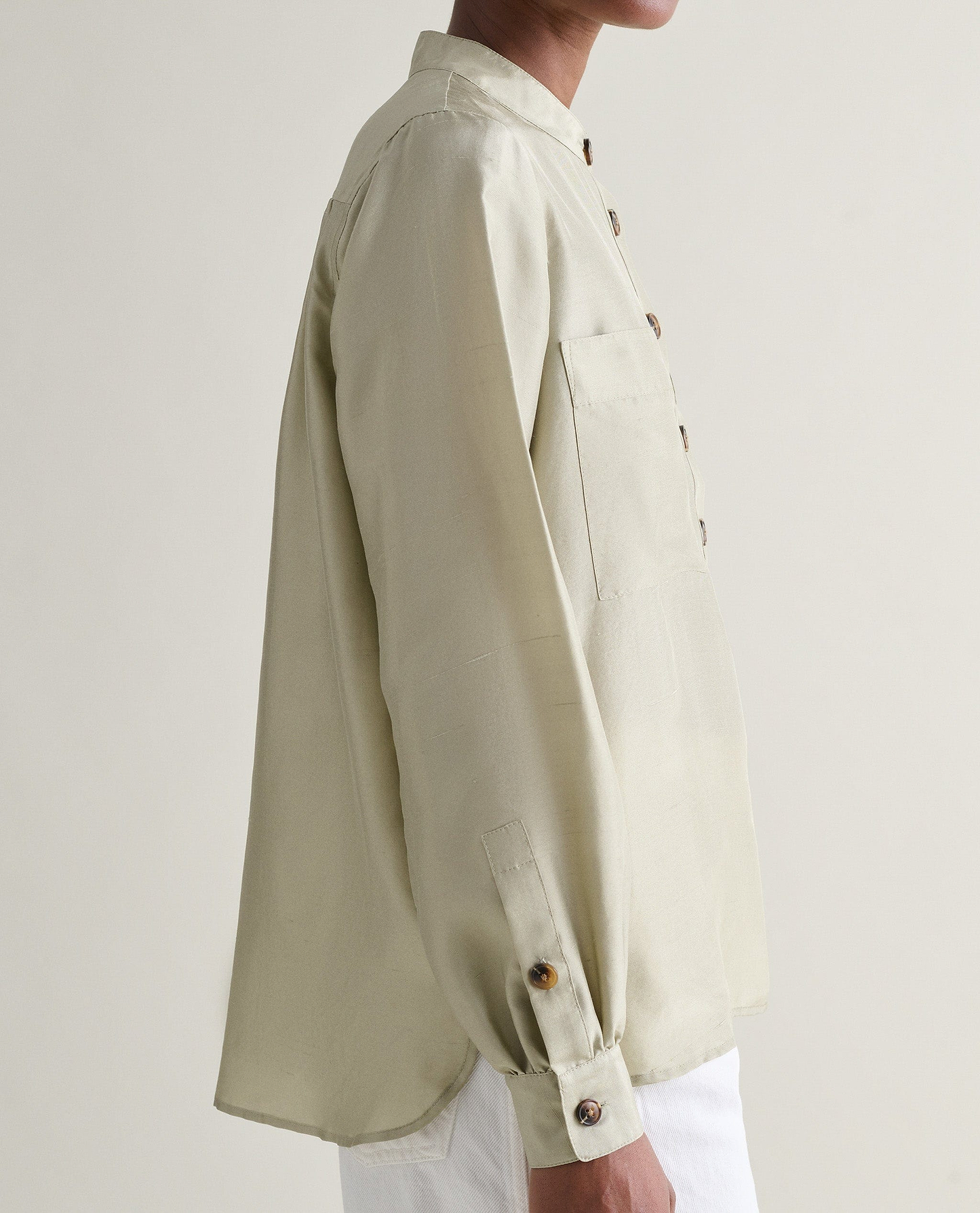 colour_Alabaster