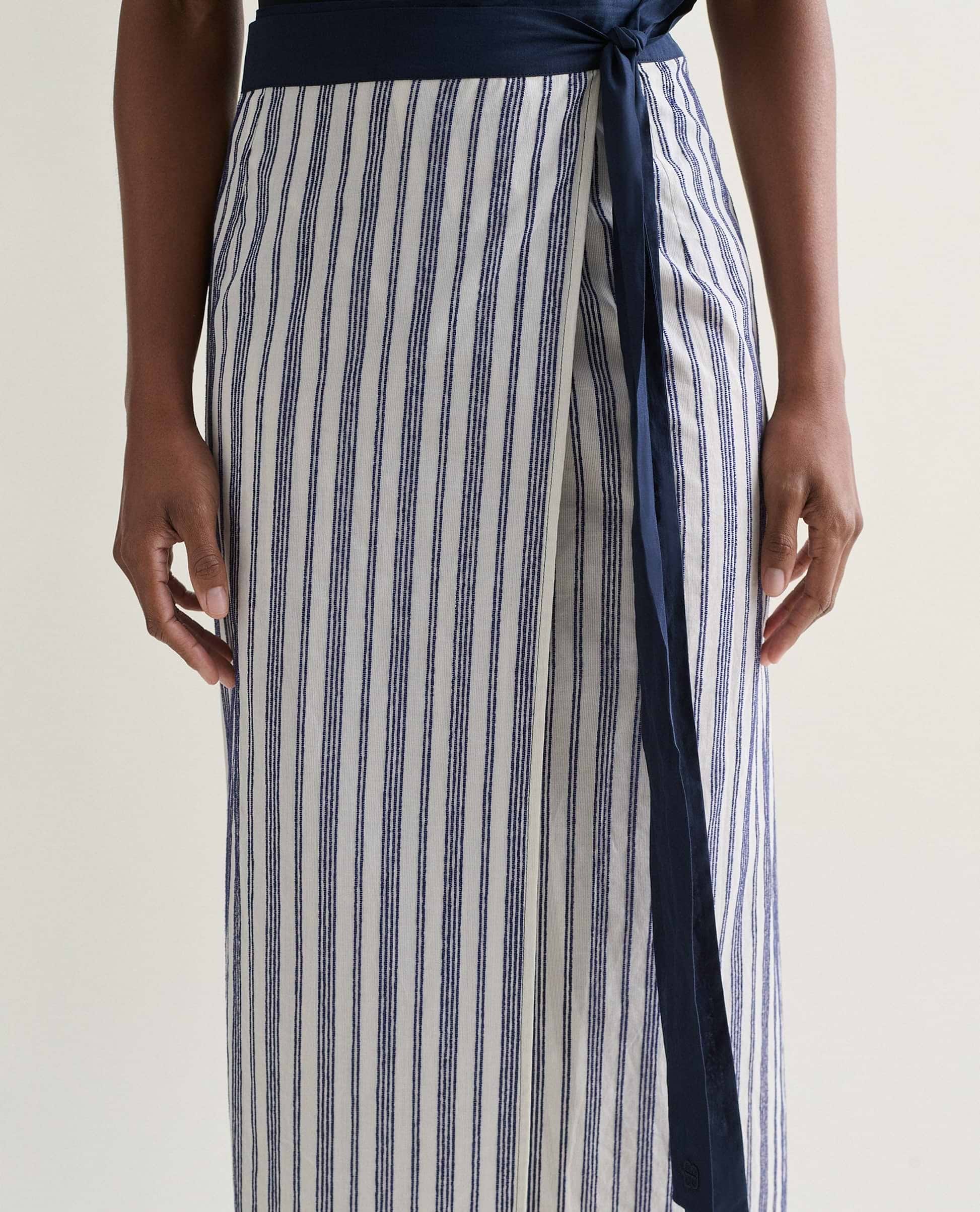 colour_Navy Stripe