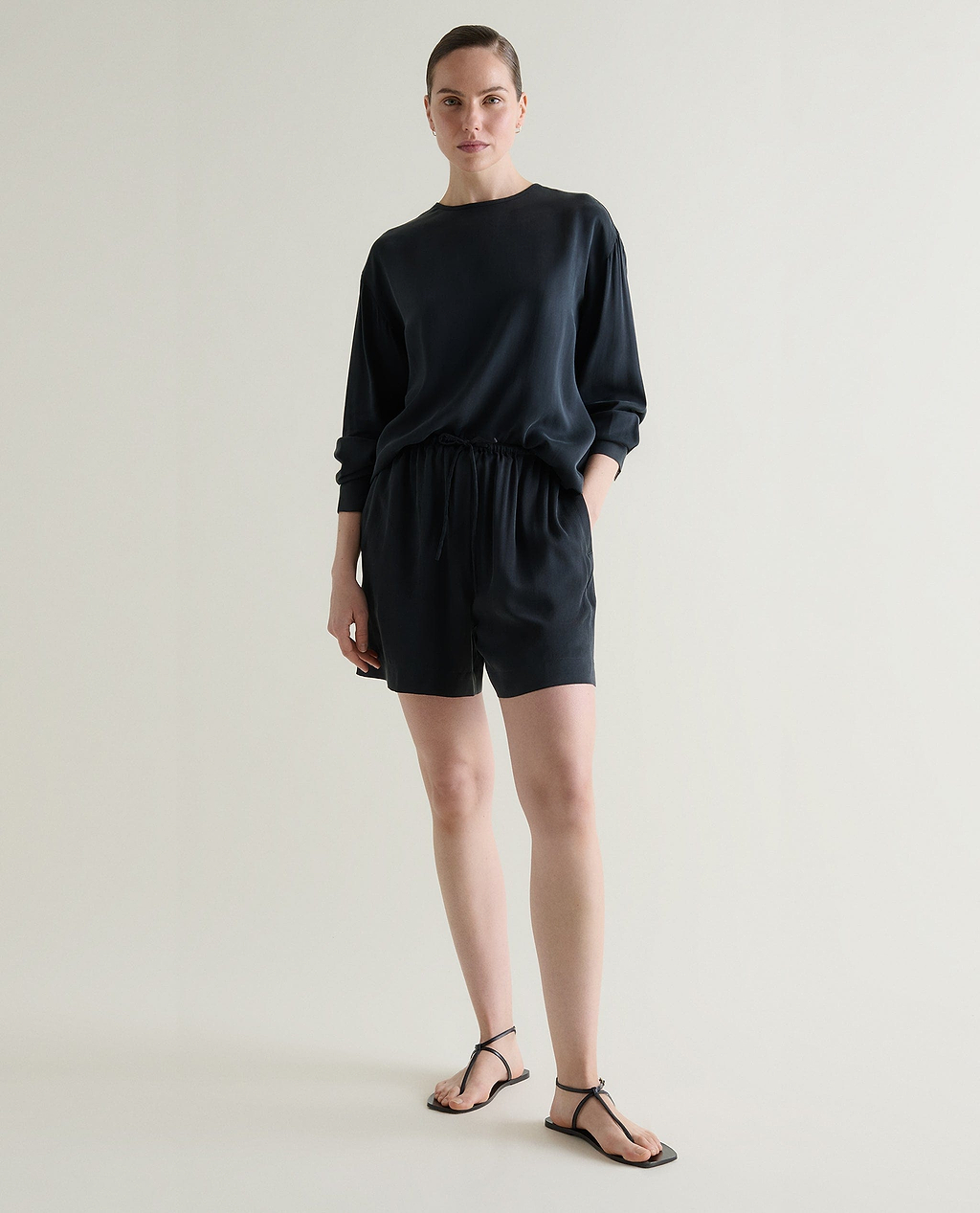 Women's Drop Shoulder Easy-Silk Top - Black