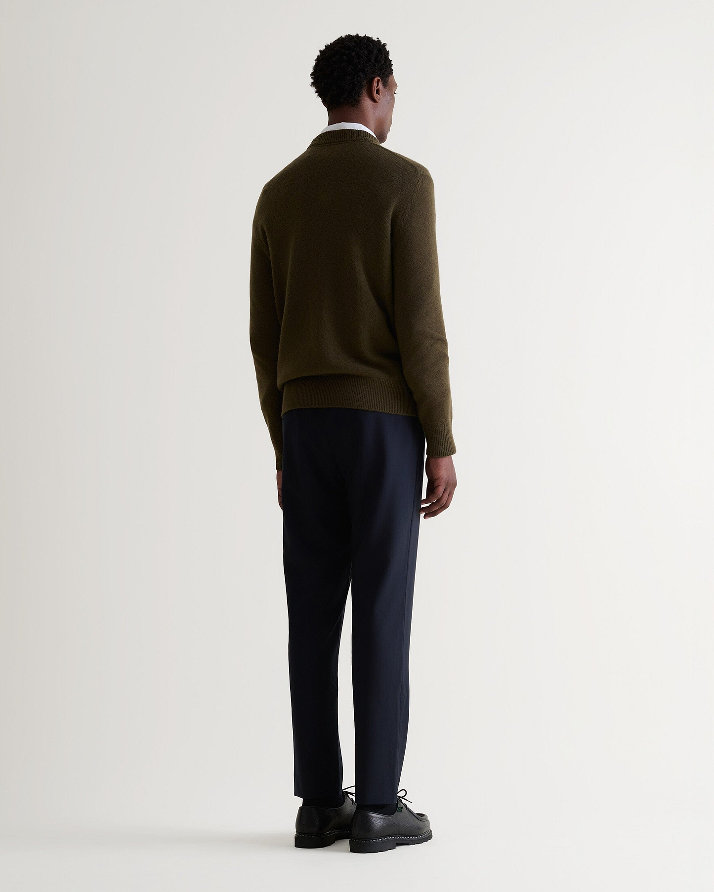 Men's Finest Cashmere Mid-Weight Crew Neck Jumper - Military Green-[colour]-[size]-Rise &amp; Fall