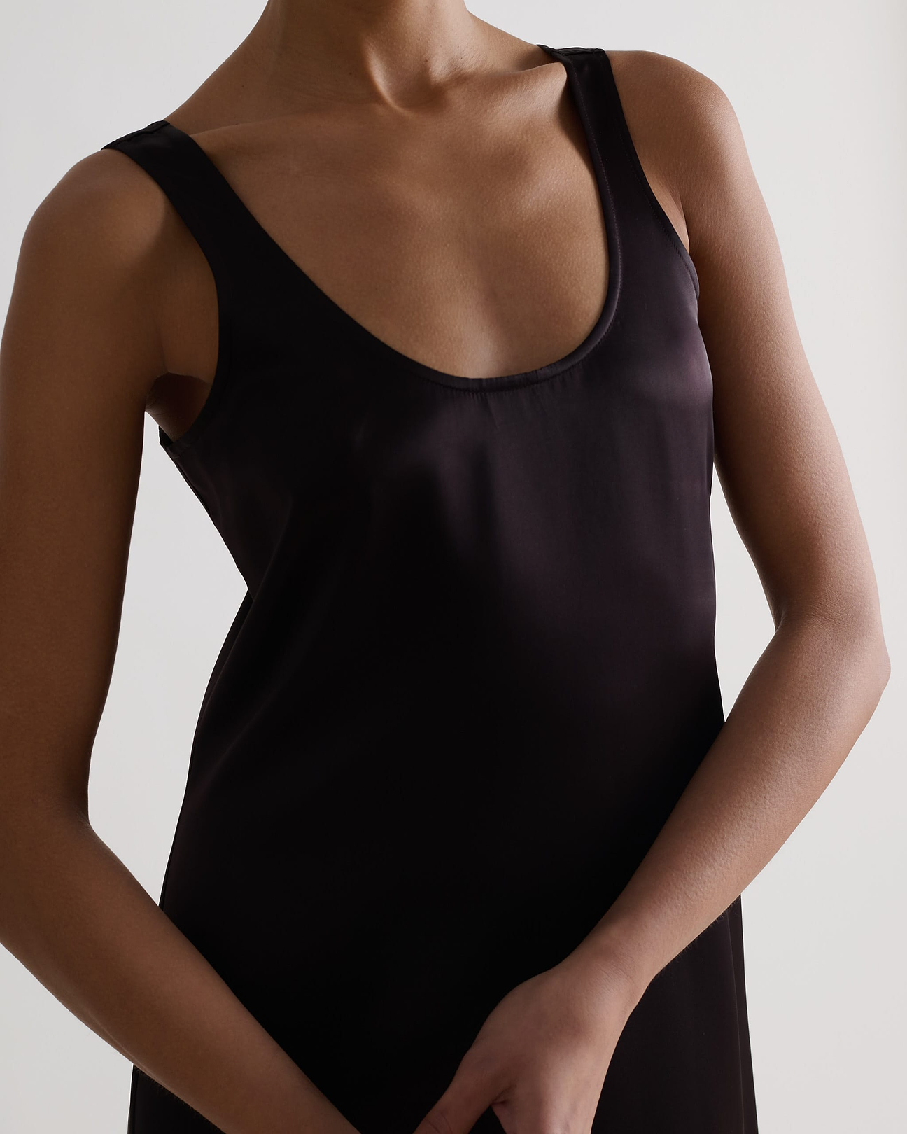 Pull-on fit without fastenings