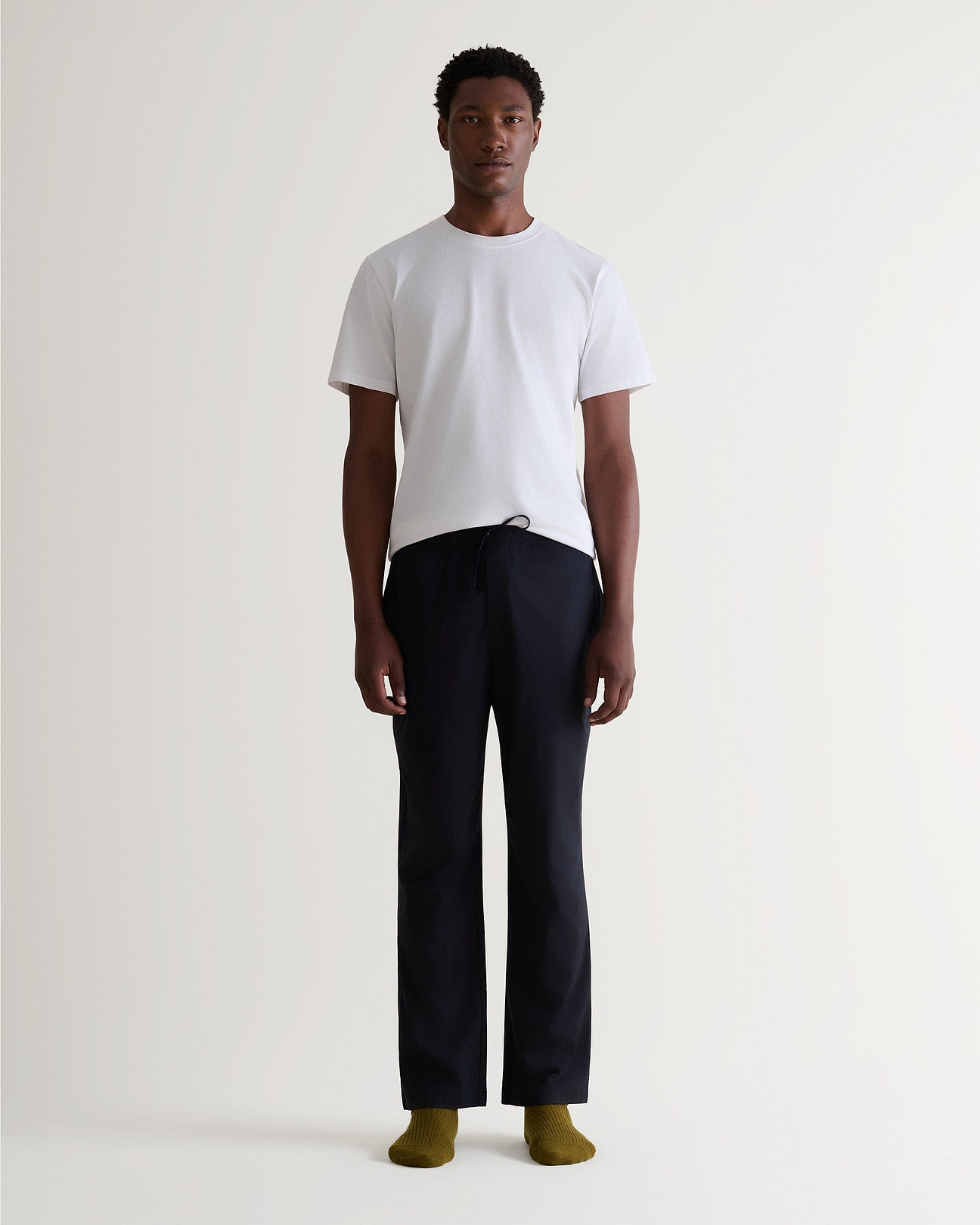 Discreet side seam pockets