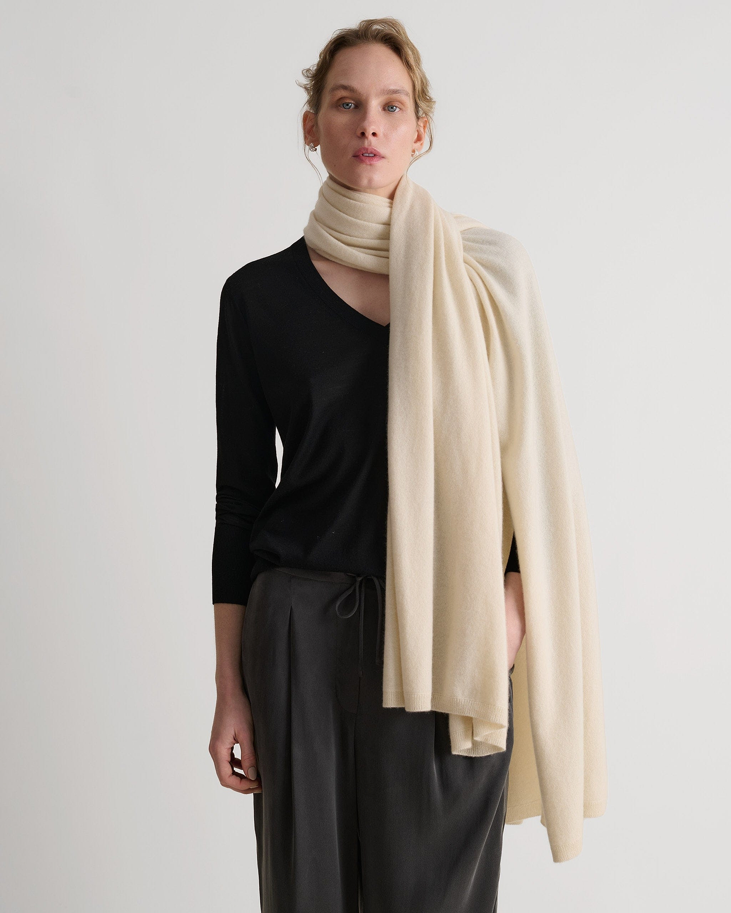 Oversized Finest Cashmere Wrap - Buttermilk